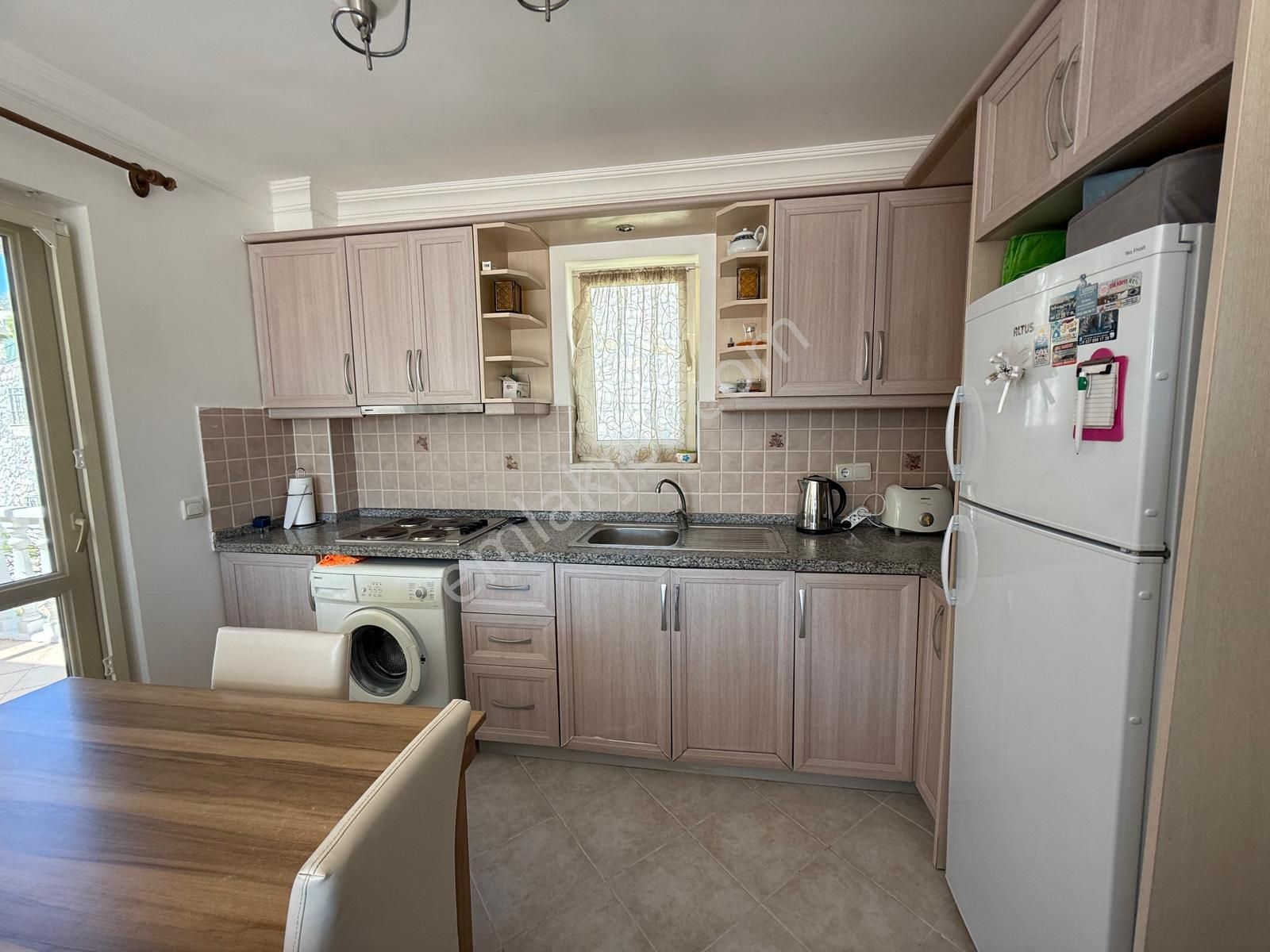 Tertemiz Bakımlı Ev Önü Açık Daire Yatırım Fırsatını Kaçırmayın Özel Plaj Ve Servisi Var İngilizden - Görsel 5