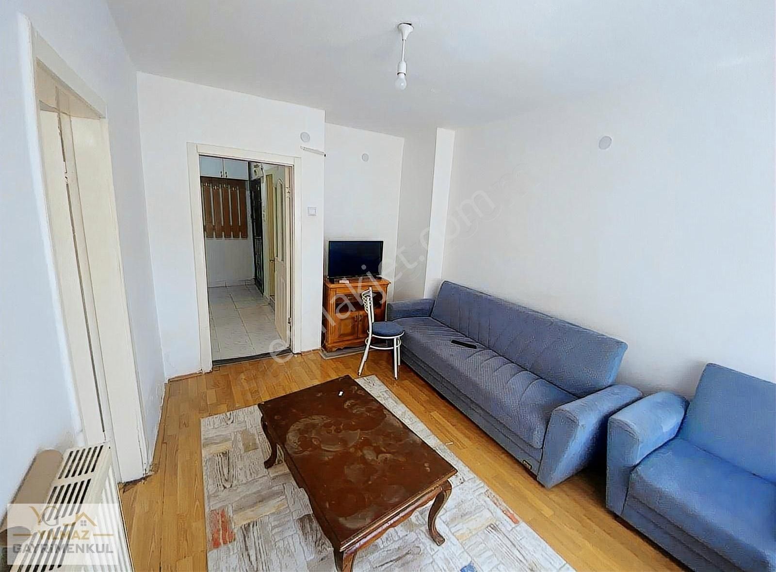 Abidinpaşa 1+1 Metroya Yürüme Mesafesinde Eşyalı Daire