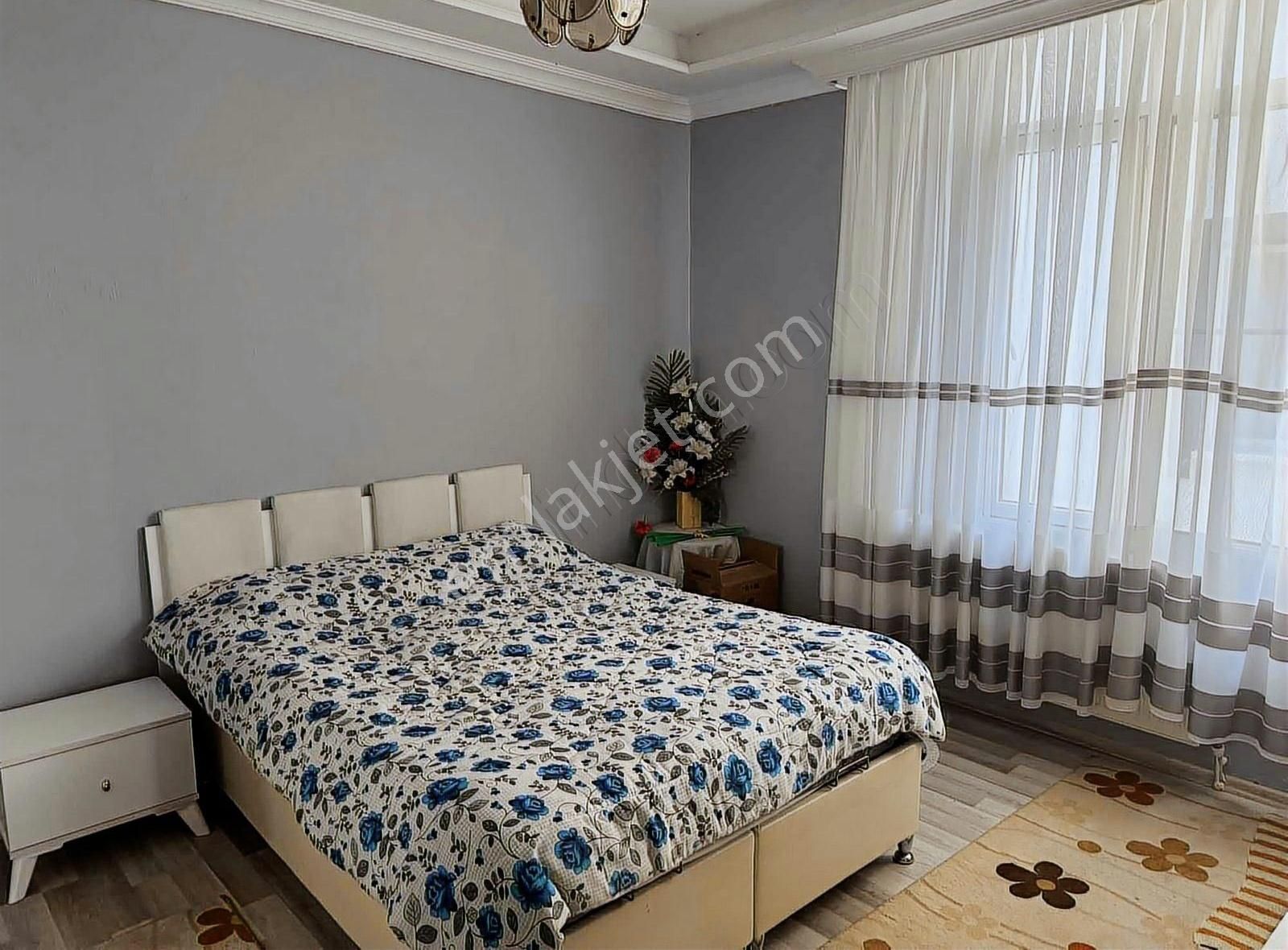 Dostlardan Lise Yakını Satılık Daire - Görsel 14