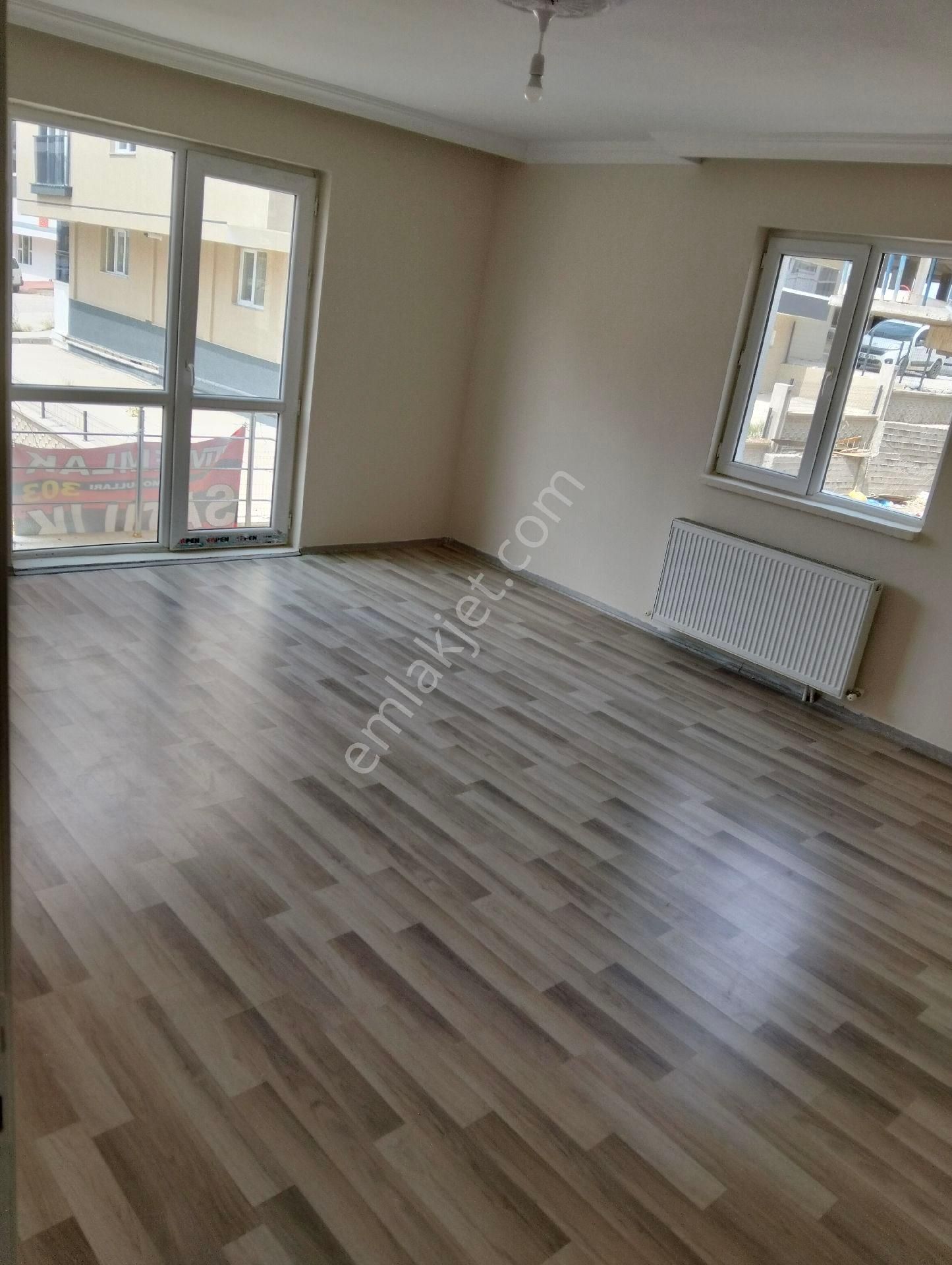 Katta Yapılı Kiralık 3+1 Daire