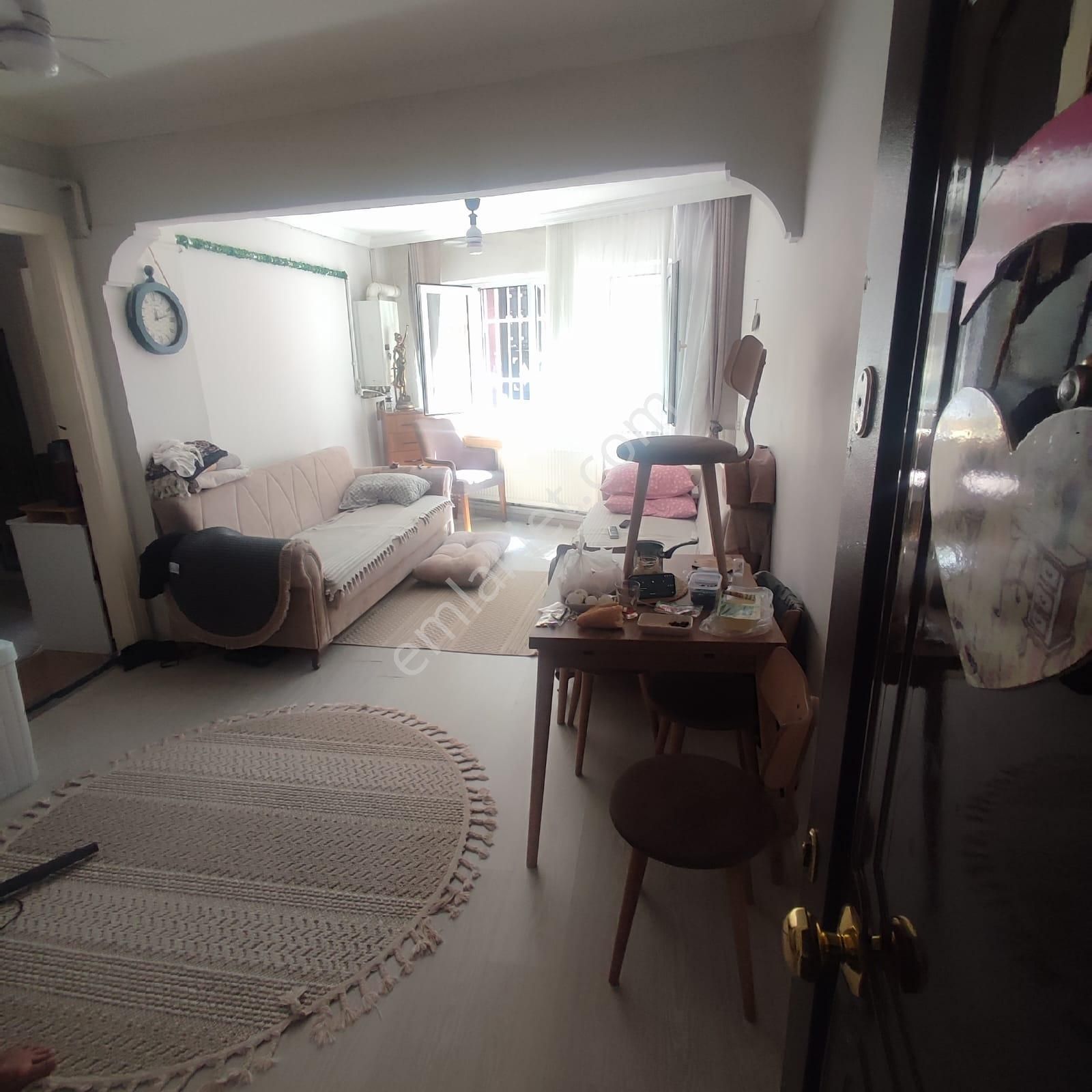 Yedikule 'de Çok Merkezi Daire Ve Dükkan Birlikte Satılıktır - Görsel 6