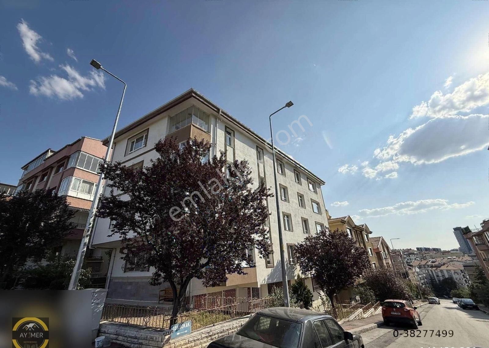 Çankaya Kırkkkonaklar'da Ara Katta Satılık 3+1 Yapılı Daire