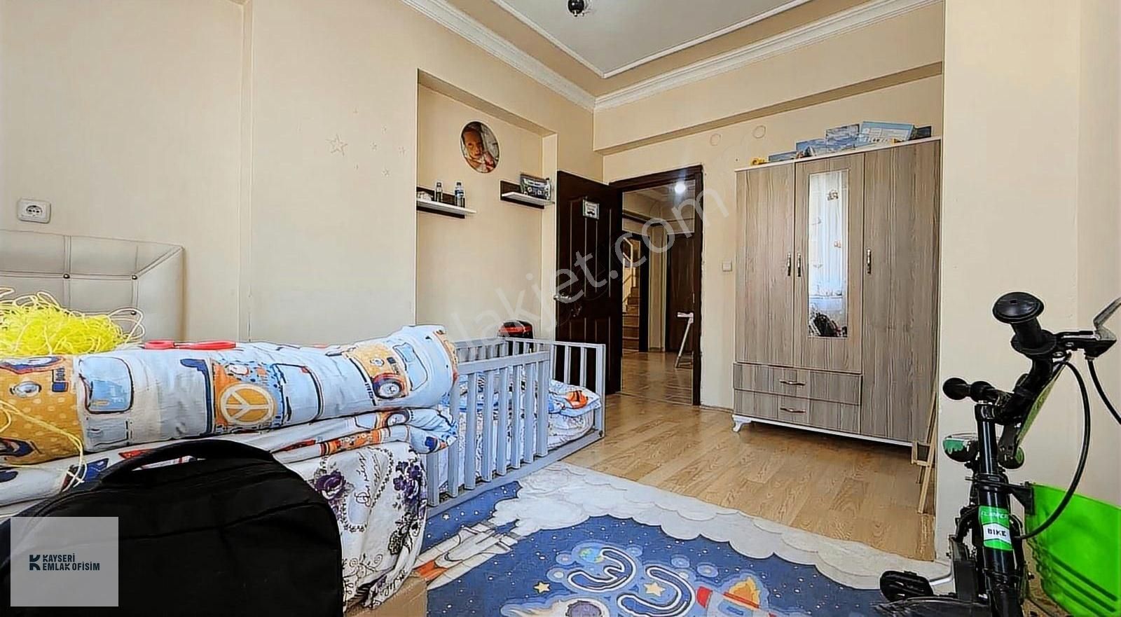 Emlak Ofisimden / Keykubat Mah. 4+1 Dubleks Daire - Görsel 8