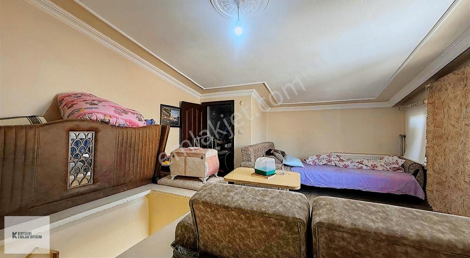 Emlak Ofisimden / Keykubat Mah. 4+1 Dubleks Daire - Görsel 3