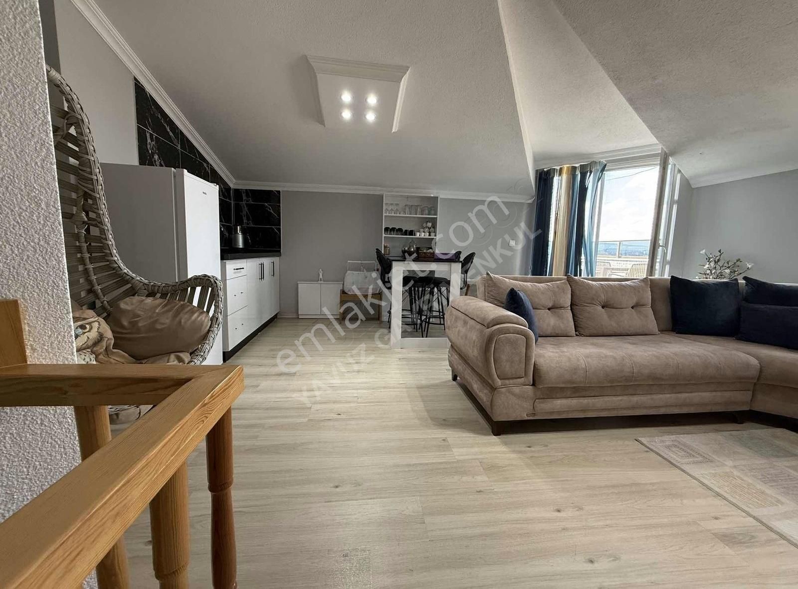 Şinasi Dural Cad.üzerinde 160 M2 Lik Yeni Dubleks Daire - Görsel 34