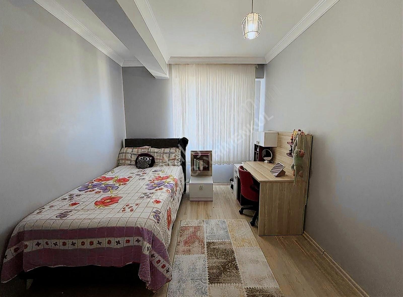 Şinasi Dural Cad.üzerinde 160 M2 Lik Yeni Dubleks Daire - Görsel 26