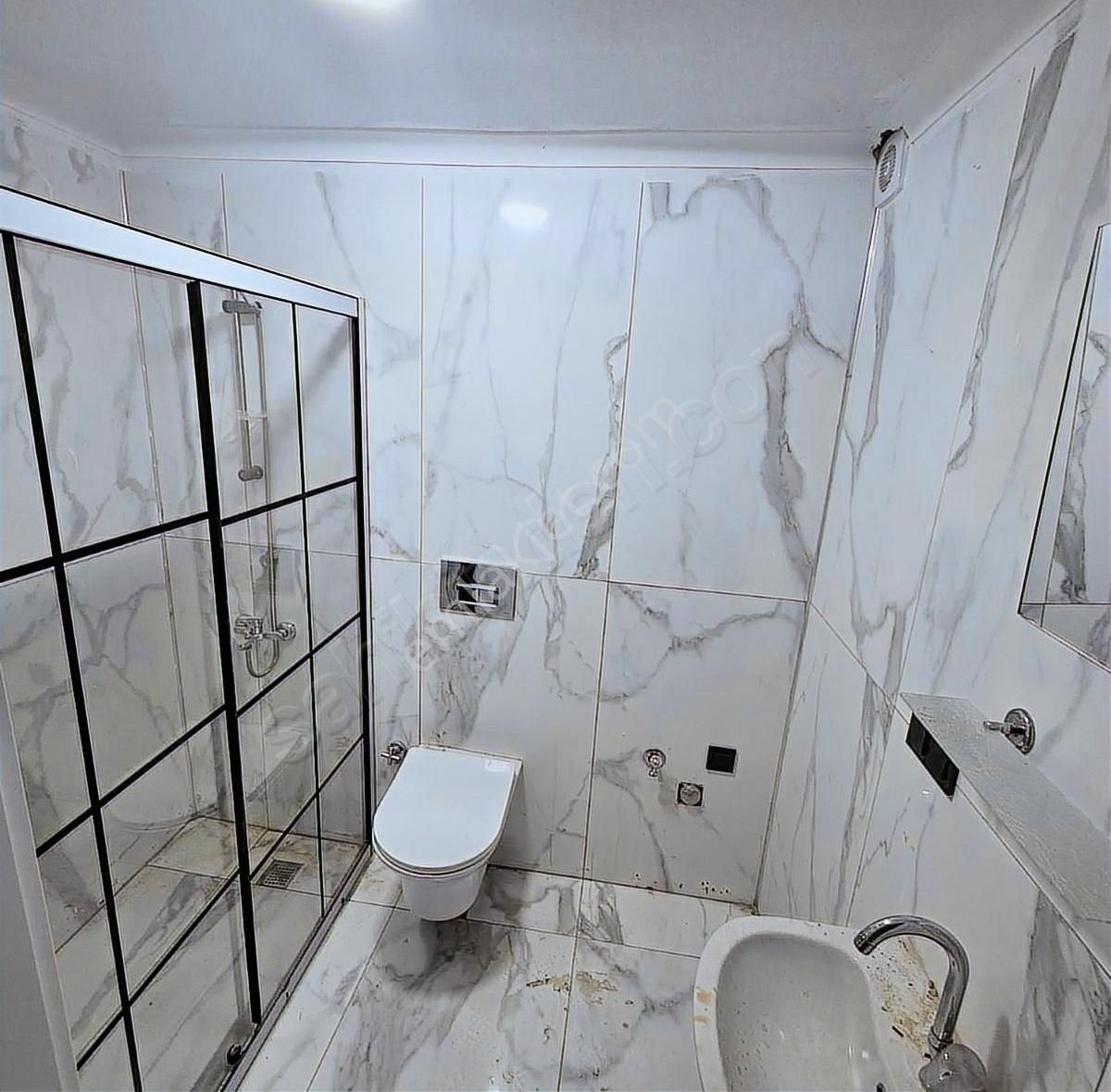 Burhaniye Merkezde Ebeveyn Banyolu Geniş 2+1 Daire - Görsel 22