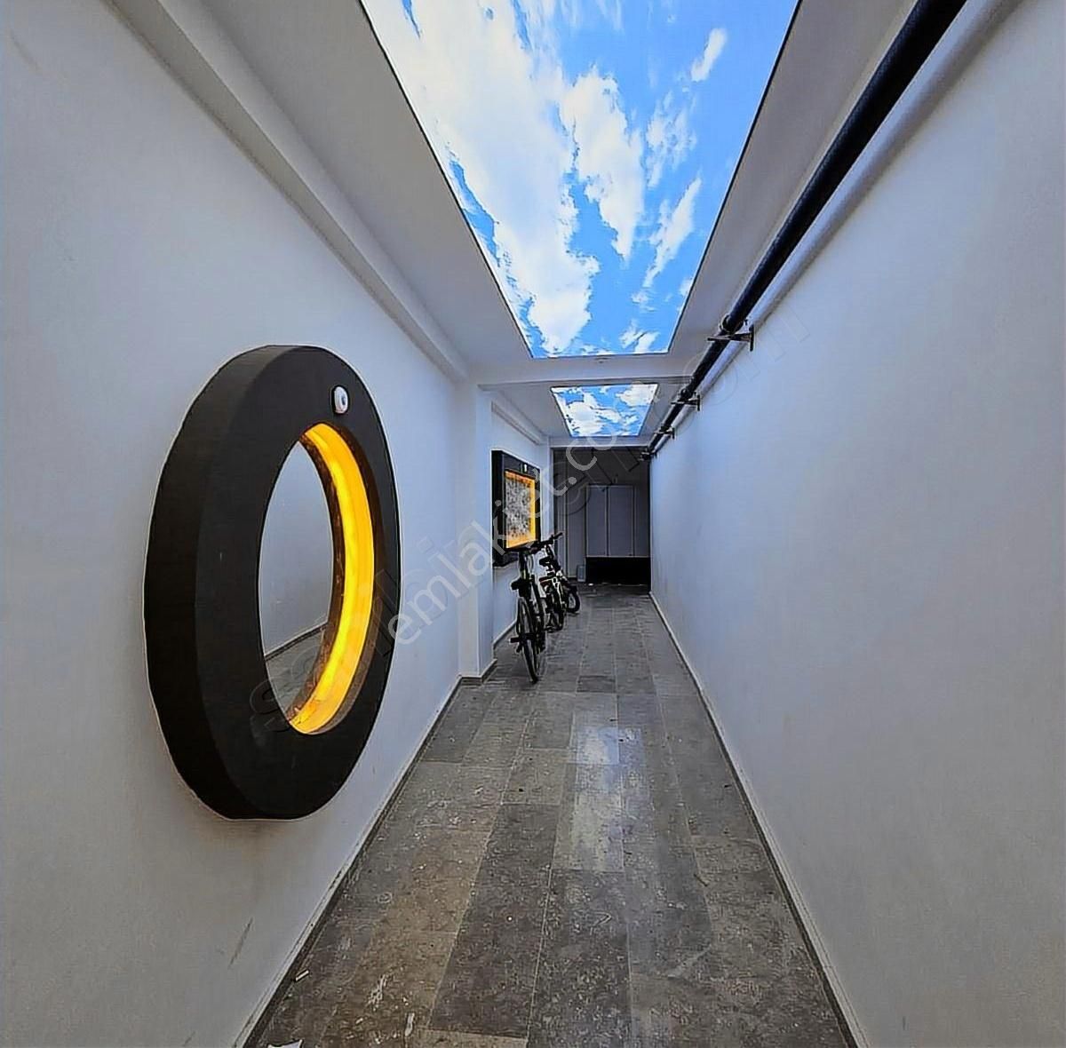 Burhaniye Merkezde Ebeveyn Banyolu Geniş 2+1 Daire - Görsel 17