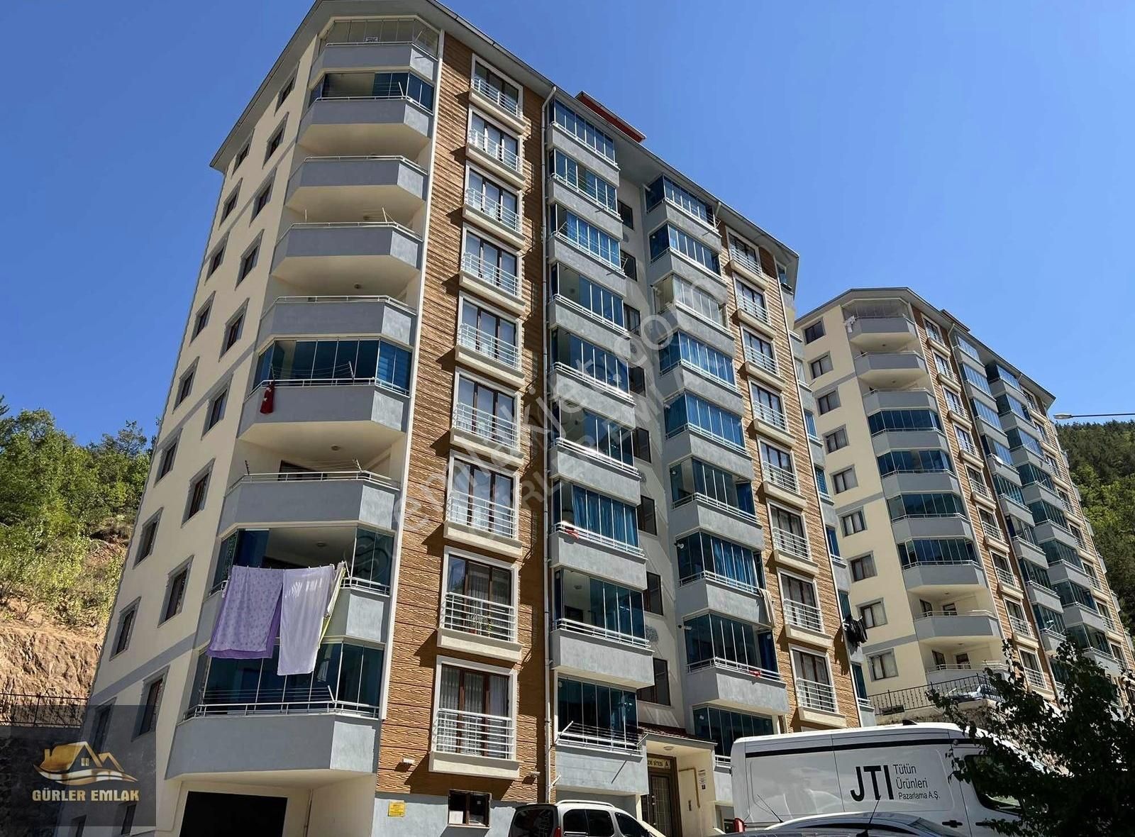 Karşıyaka Mah. Bahçeli Sok.