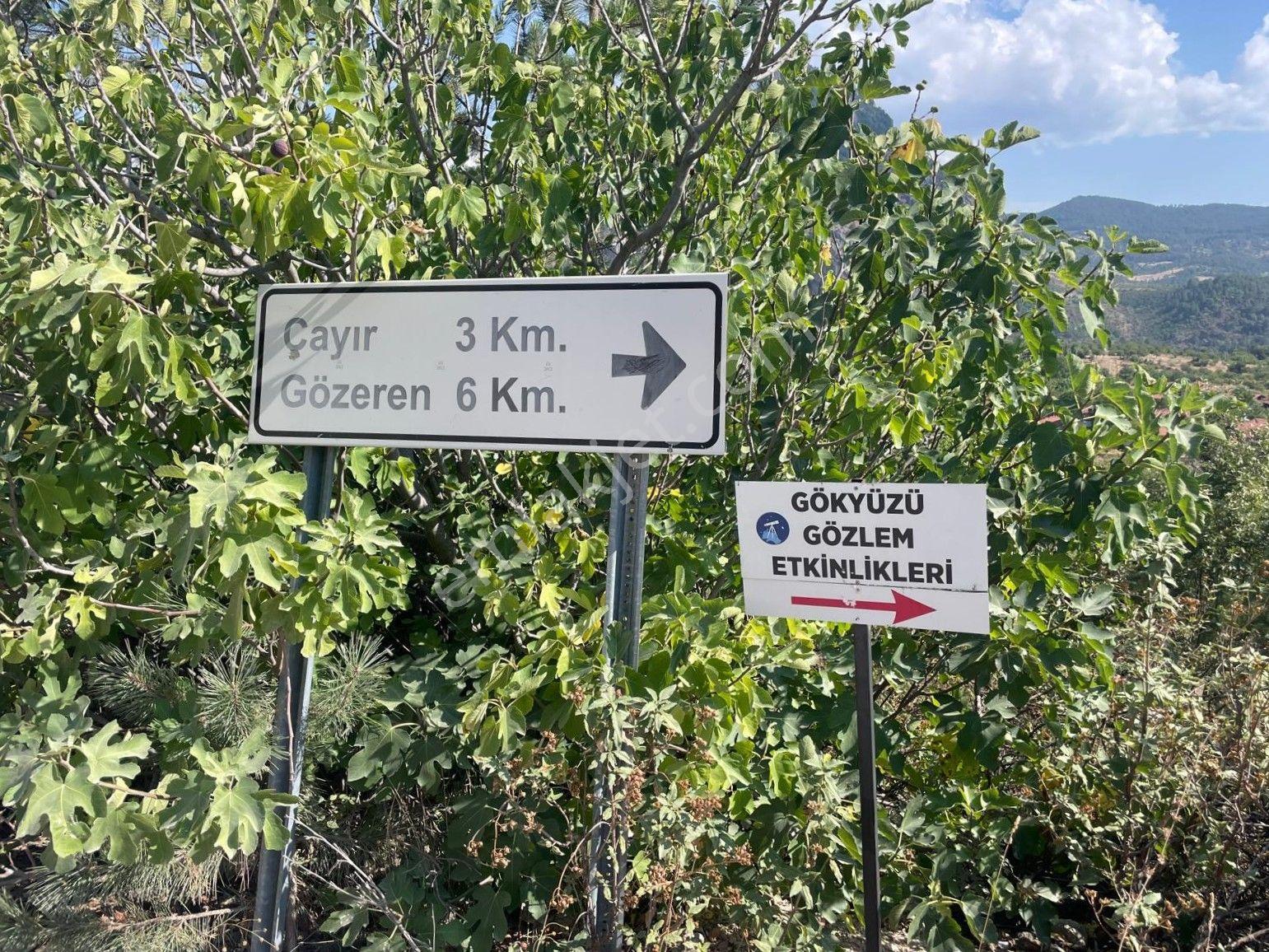 Turyap'tan Sındırgı Gözeren Köy Meydanında Kargir Ev Ve Arsası - Görsel 3