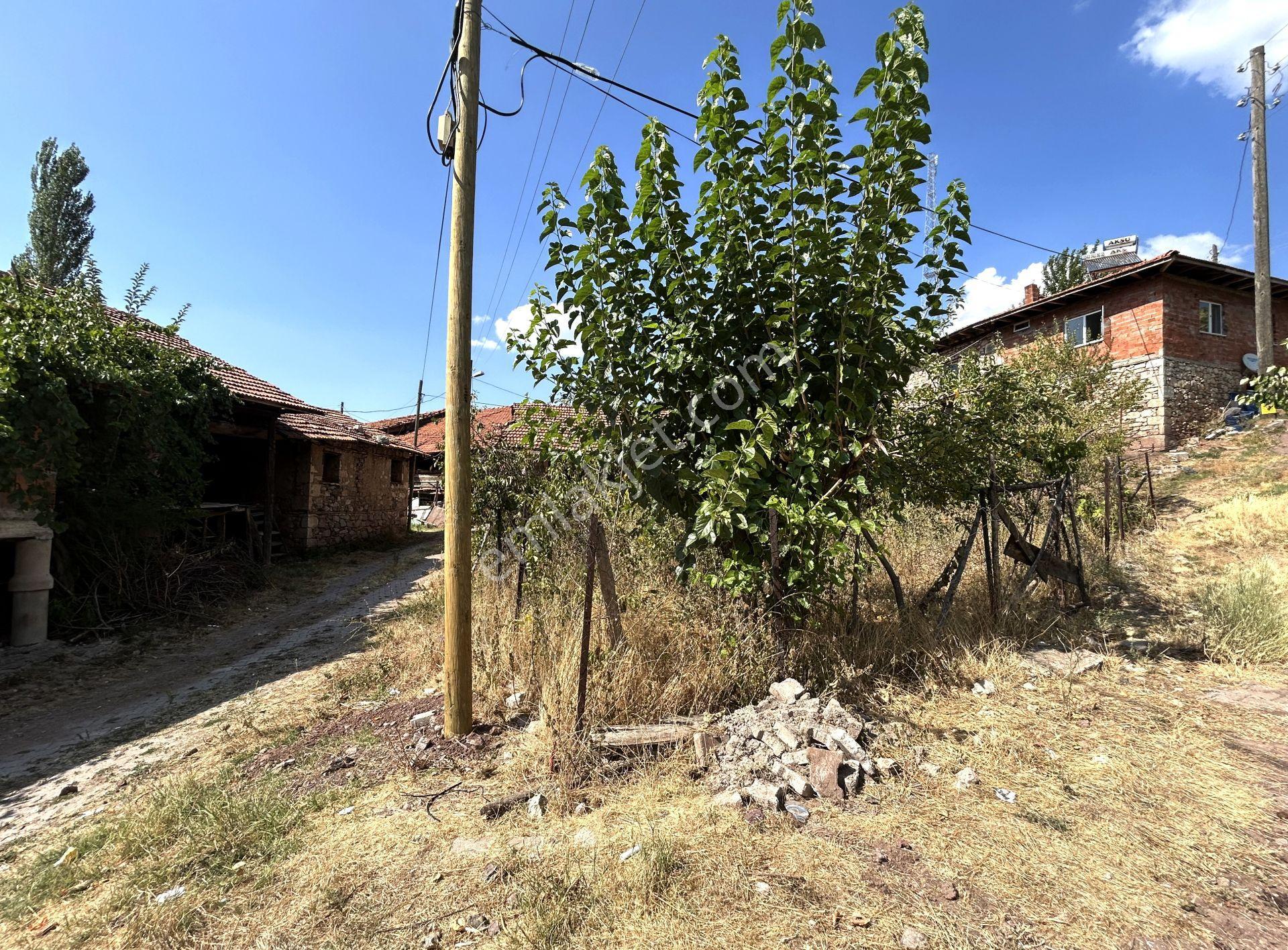 Turyap'tan Sındırgı Gözeren Köy Meydanında Kargir Ev Ve Arsası - Görsel 9