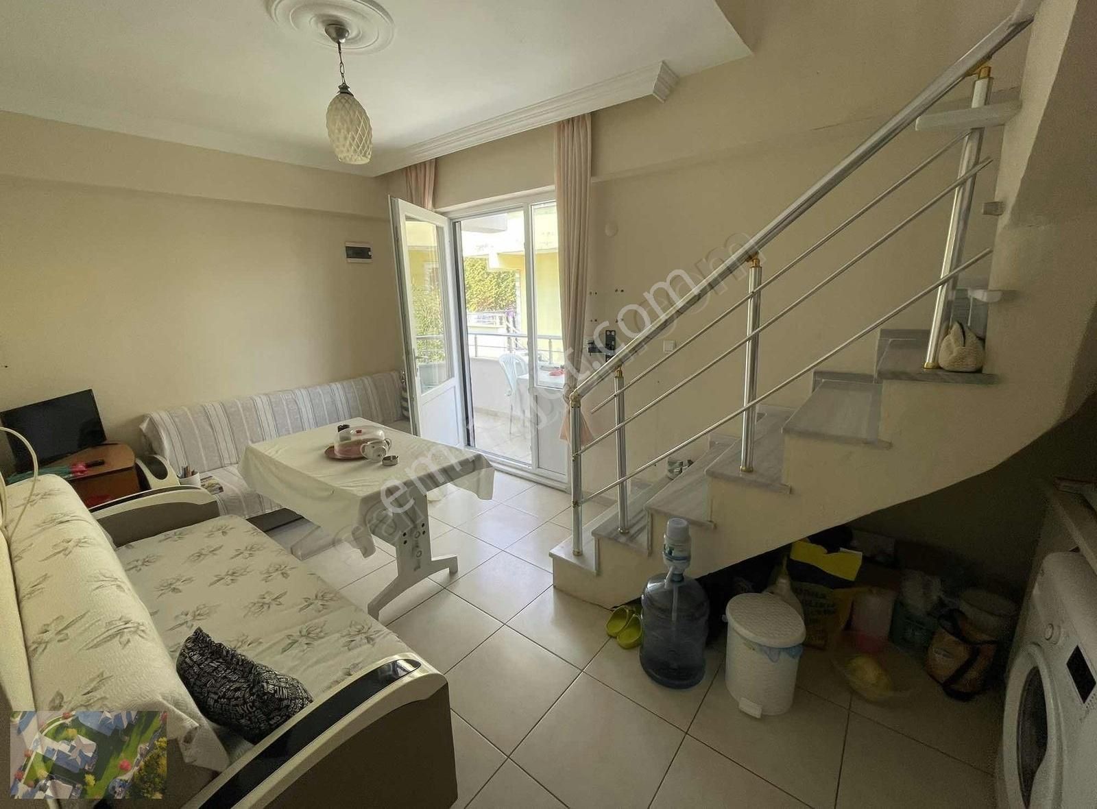 Avşa Adası Merkezinde Müstakil Bahçe Kullanımlı Dubleks - Görsel 24