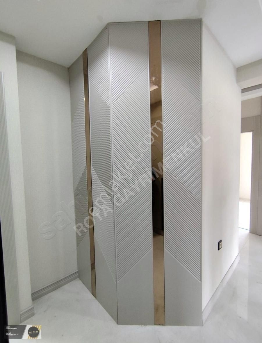 Rota'dan Acil Satılık Kent Meydanı Civarı Lüks 2,5+1 Daireler