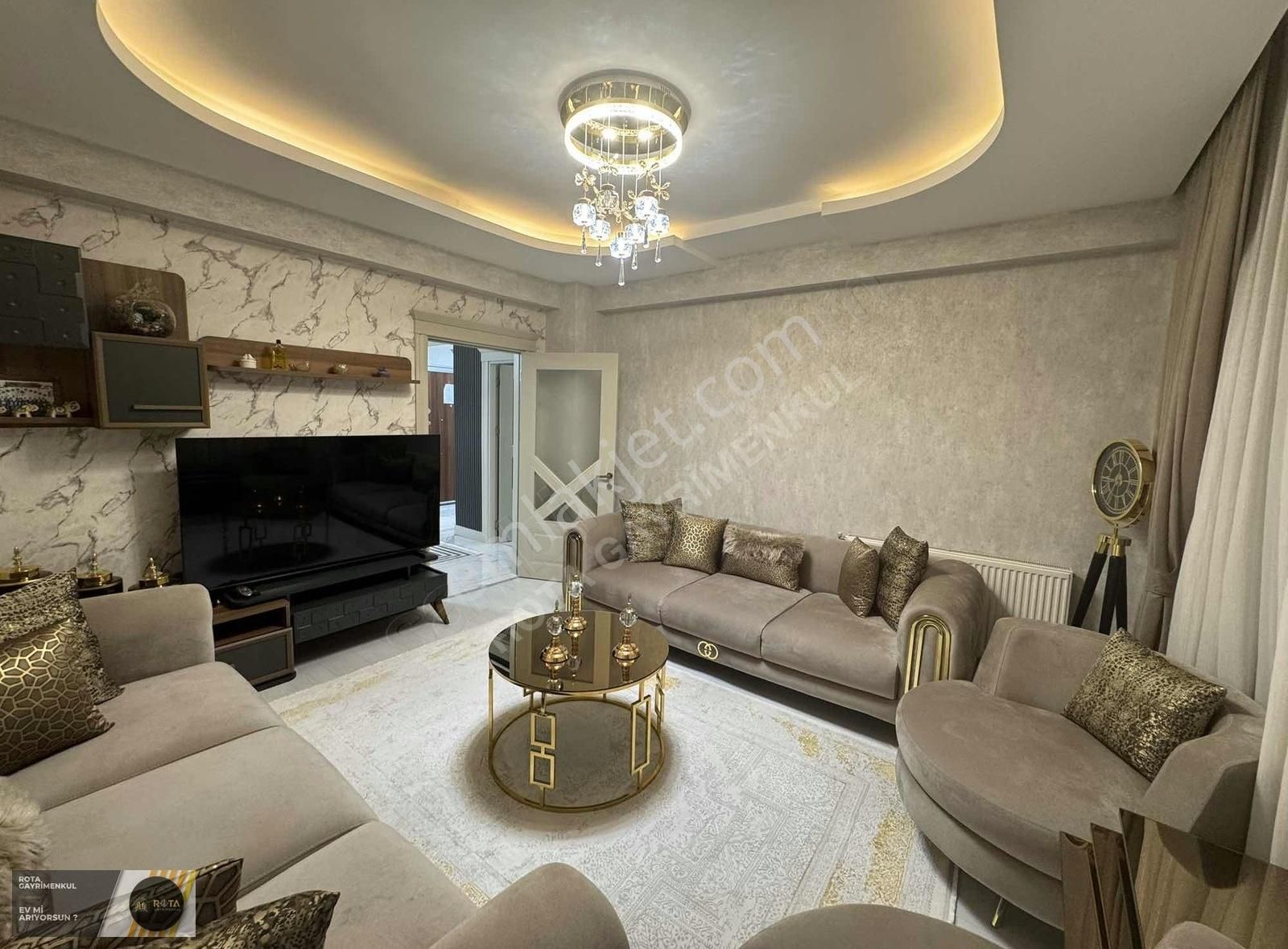 Rota'dan Winstown Avm Yanı Saray Yavrusu 4.5+1 Daire