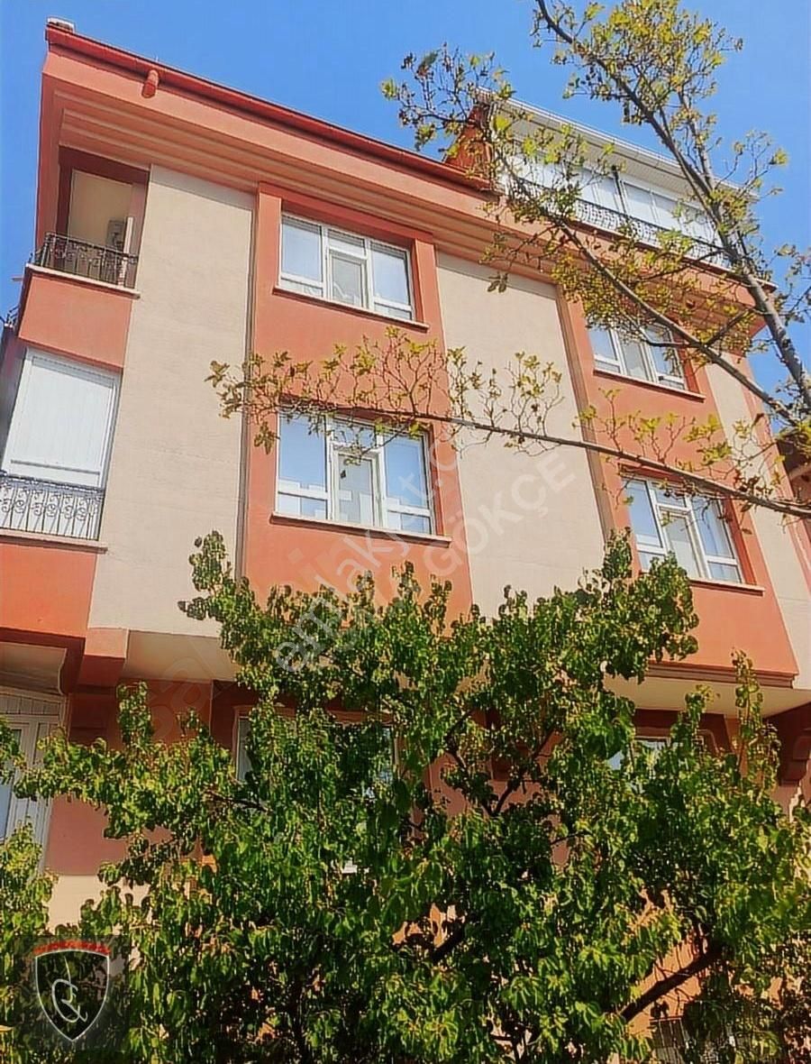 Fatih Mahallesi Ziya Gökalp Caddesinde Acil Satılık Dublex Daire