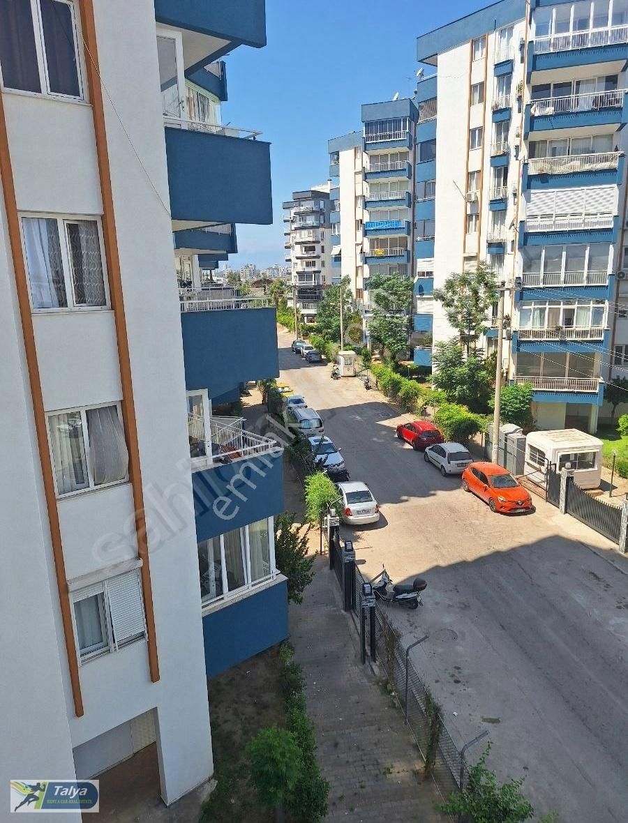 Kundu Yolu Dibinde Havuzlu Katta Ayrı Mutfaklı 2+1, 110,m2 - Görsel 26