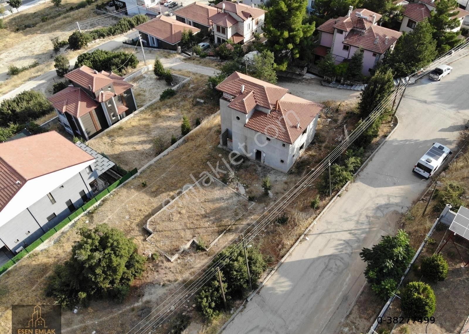 Antalya Elmalı Devlet Hastane Ve Otogar Karşısında 430m² Arsa İçerisinde Satılık Karkas Villa - Görsel 3