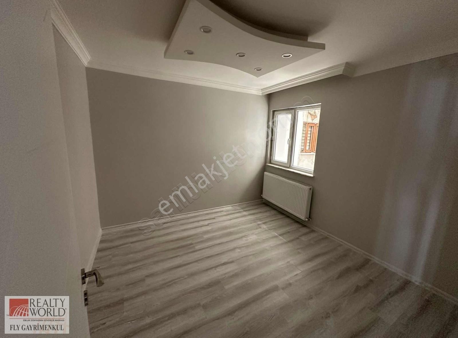 Rw-fly' Dan Merkez Efendi Mahallesi Kiralık 3+1 Daire