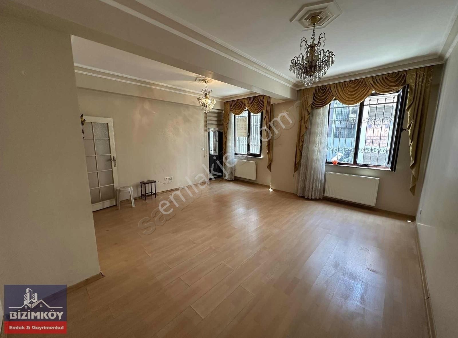 Silivri Sahilde 2+1 110 M2 40 M Bahçeli Bahçe Katı Satılık Daire