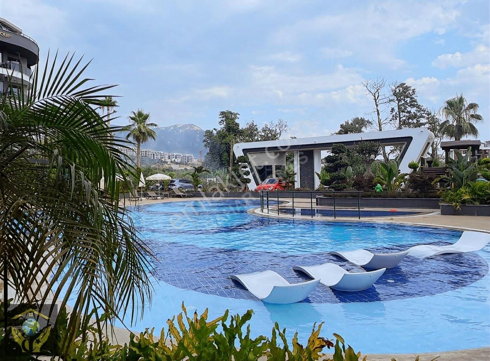 Otel Konseptinde Ultra Lüks Alanya Ses Getiren Site İçi Acil Sat
