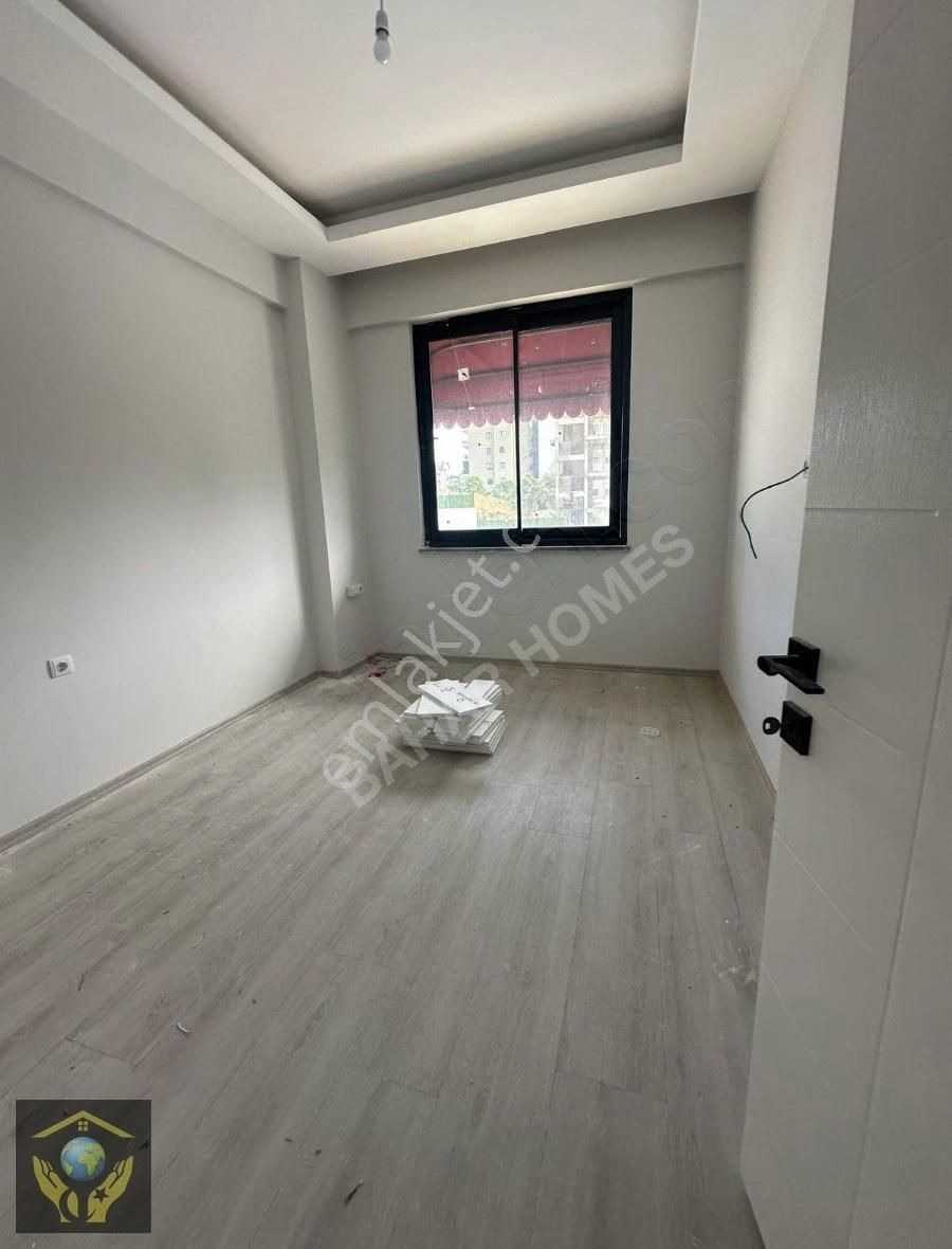 Çok Geniş Ferah 60m2 Büyük Havuzlu Merkezi Konumda Cadde Üzeri F - Görsel 12