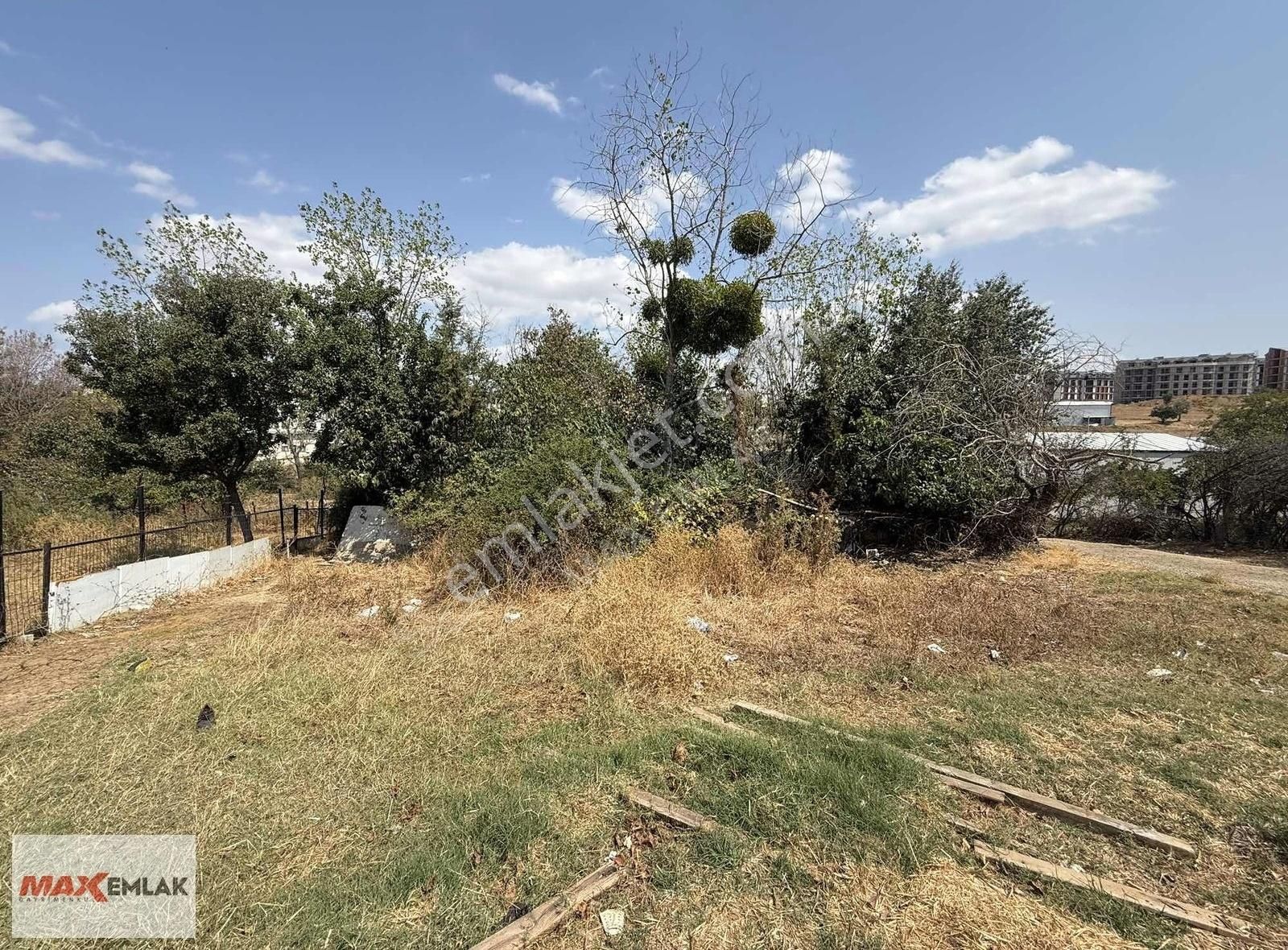 Cami Mahallesinde Tuzla Caddesine Yakın Satılık 293 M2 Arsa