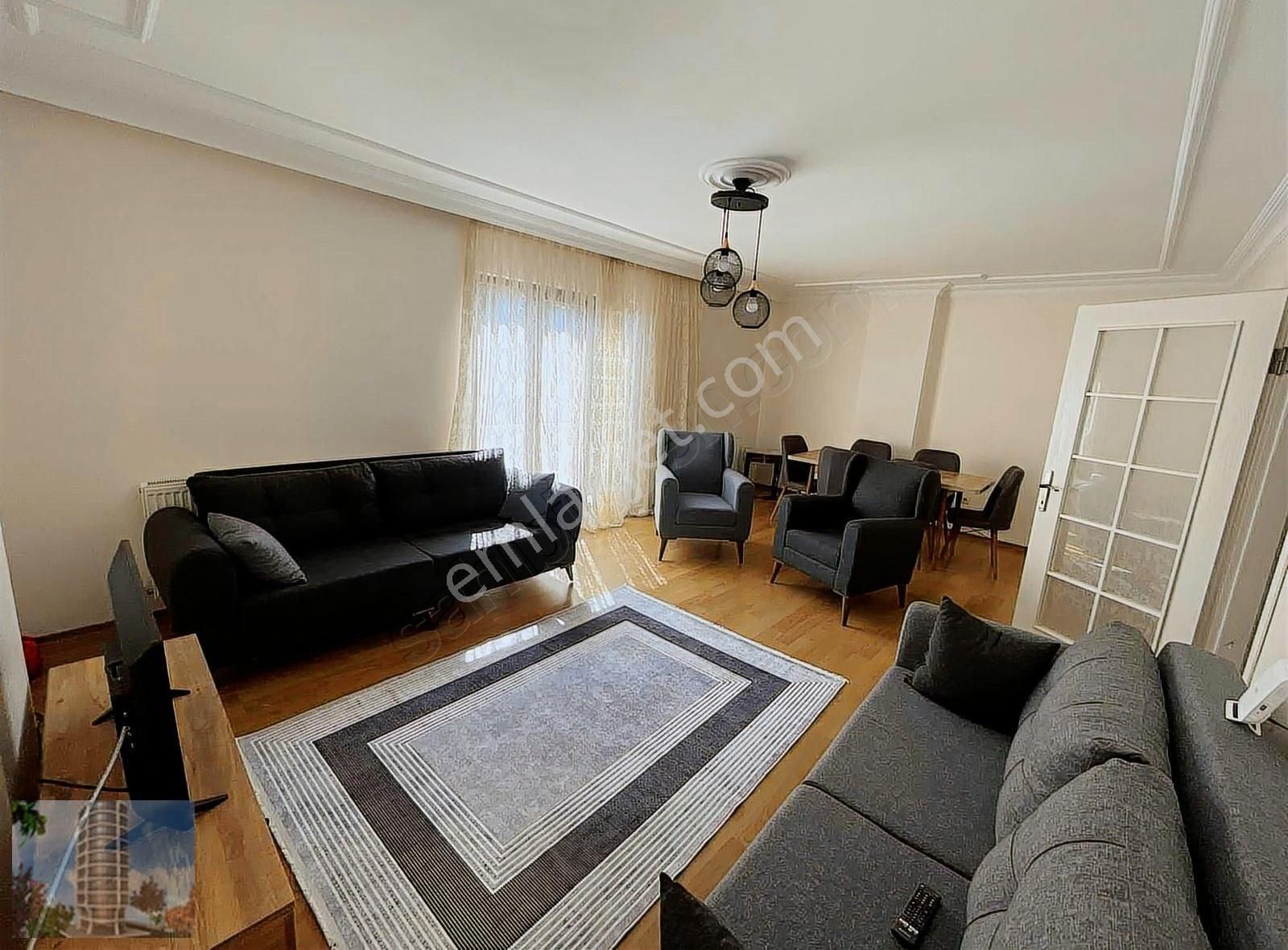 Ataşehir Esatpaşa Mah. Cadde Üstüne Yakın Full Eşyalı Lüx Daire