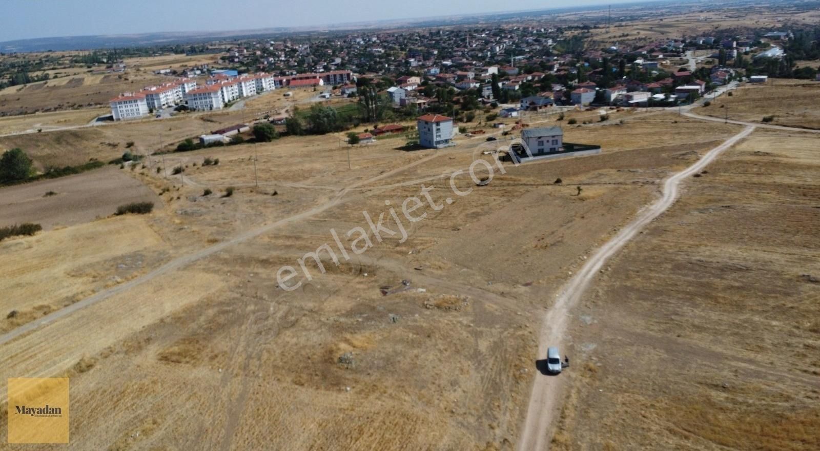 Mayadan Üsküpte Tokilere Yakın Satılık Arsa