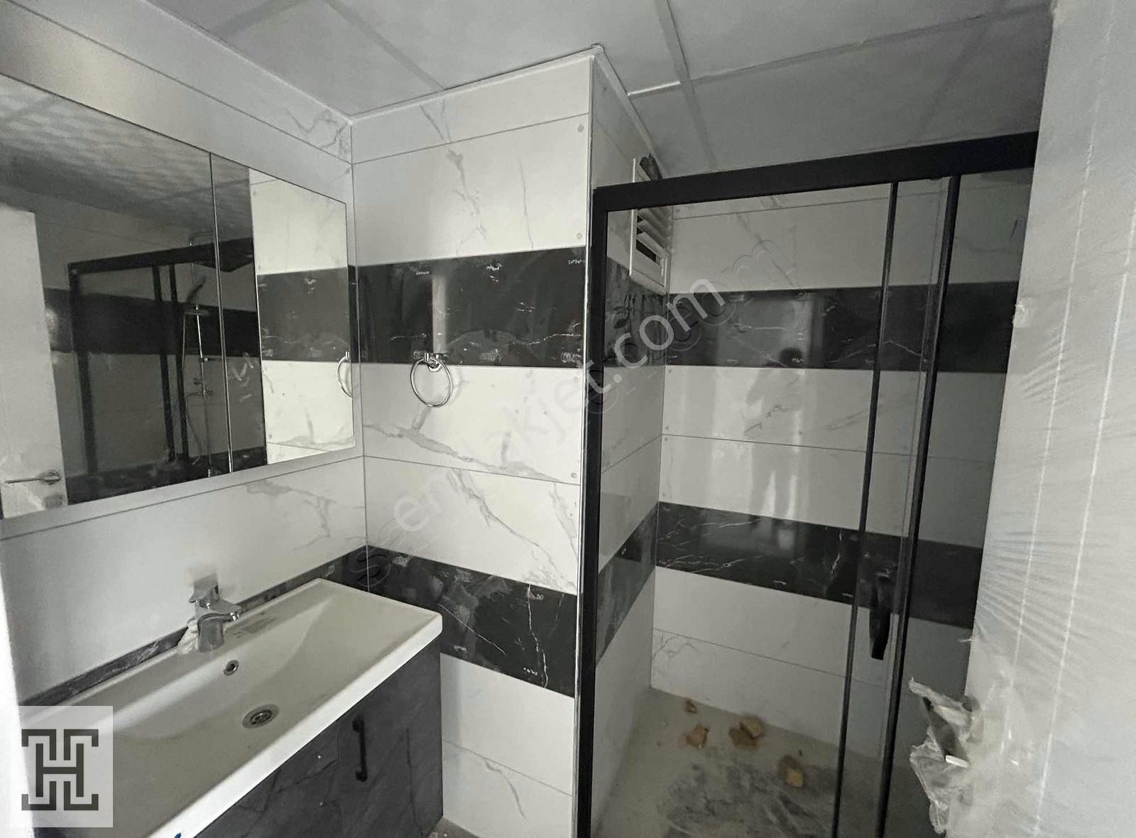 Ertuğrul'dan Denize 300 Metrede 1+1 Satılık Daire - Görsel 2