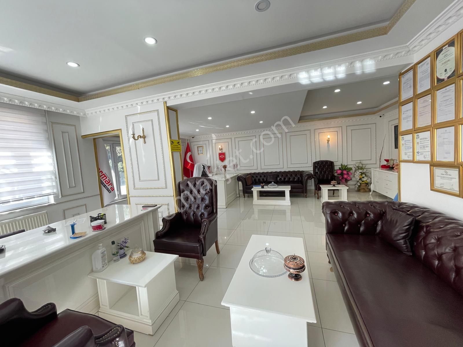 Ofis Sanat Sokağında Ful Yapılı Satılık Daire