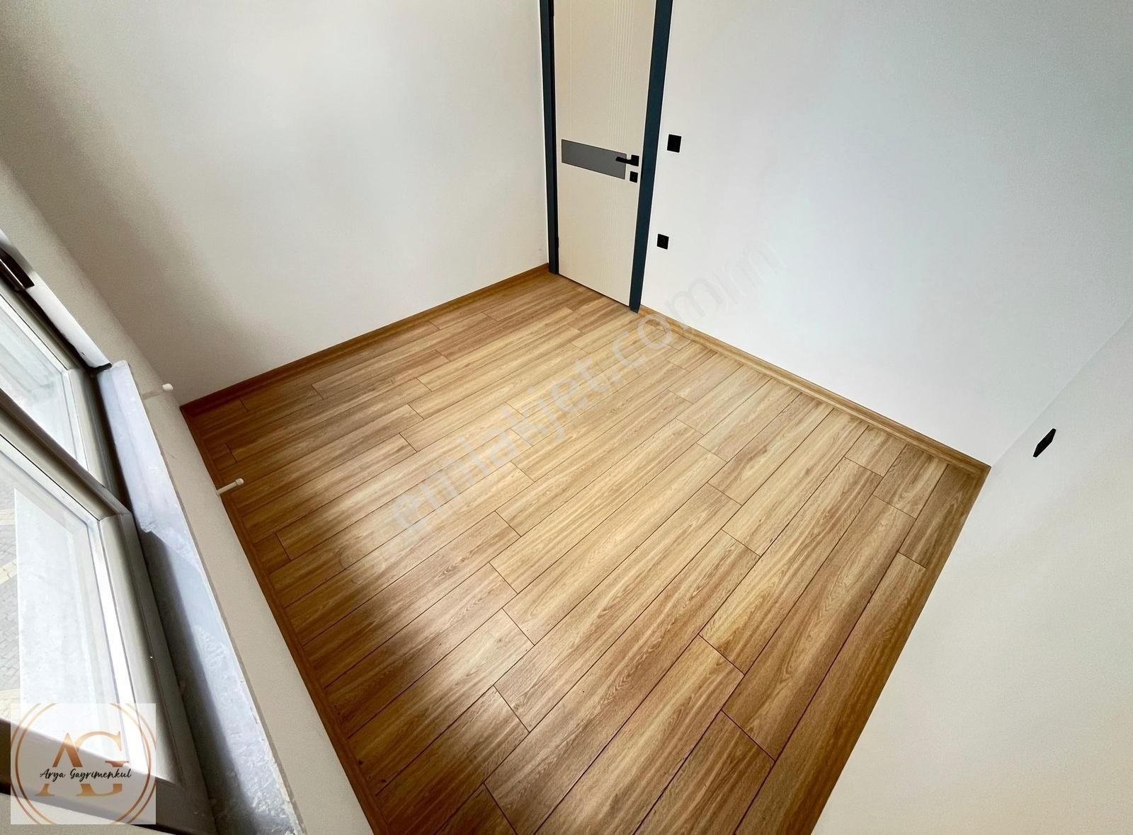 Arya'dan Doktorlar Sitesi Civarı 1+1 Arakat Satılık Daire - Görsel 5
