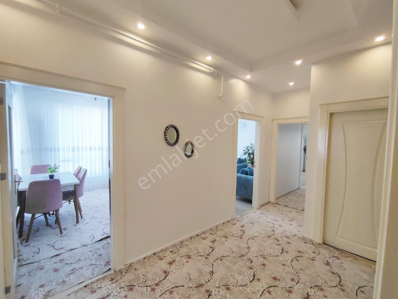 Beykent'te Çift Balkon Banyolu Garajlı 3+1 Geniş Oturumlu Daire - Görsel 10