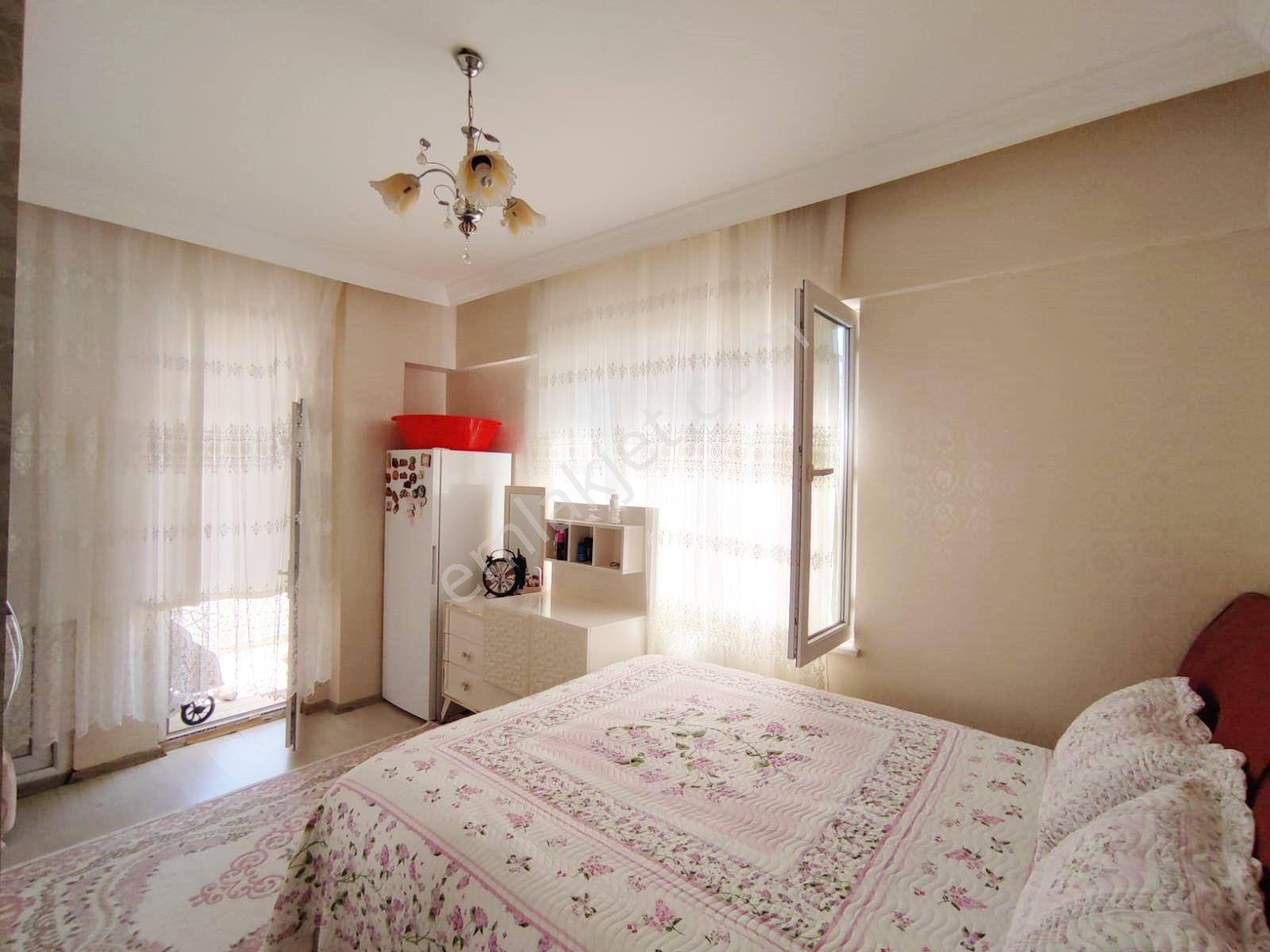 Beykent'te Çift Balkon Banyolu Garajlı 3+1 Geniş Oturumlu Daire - Görsel 26