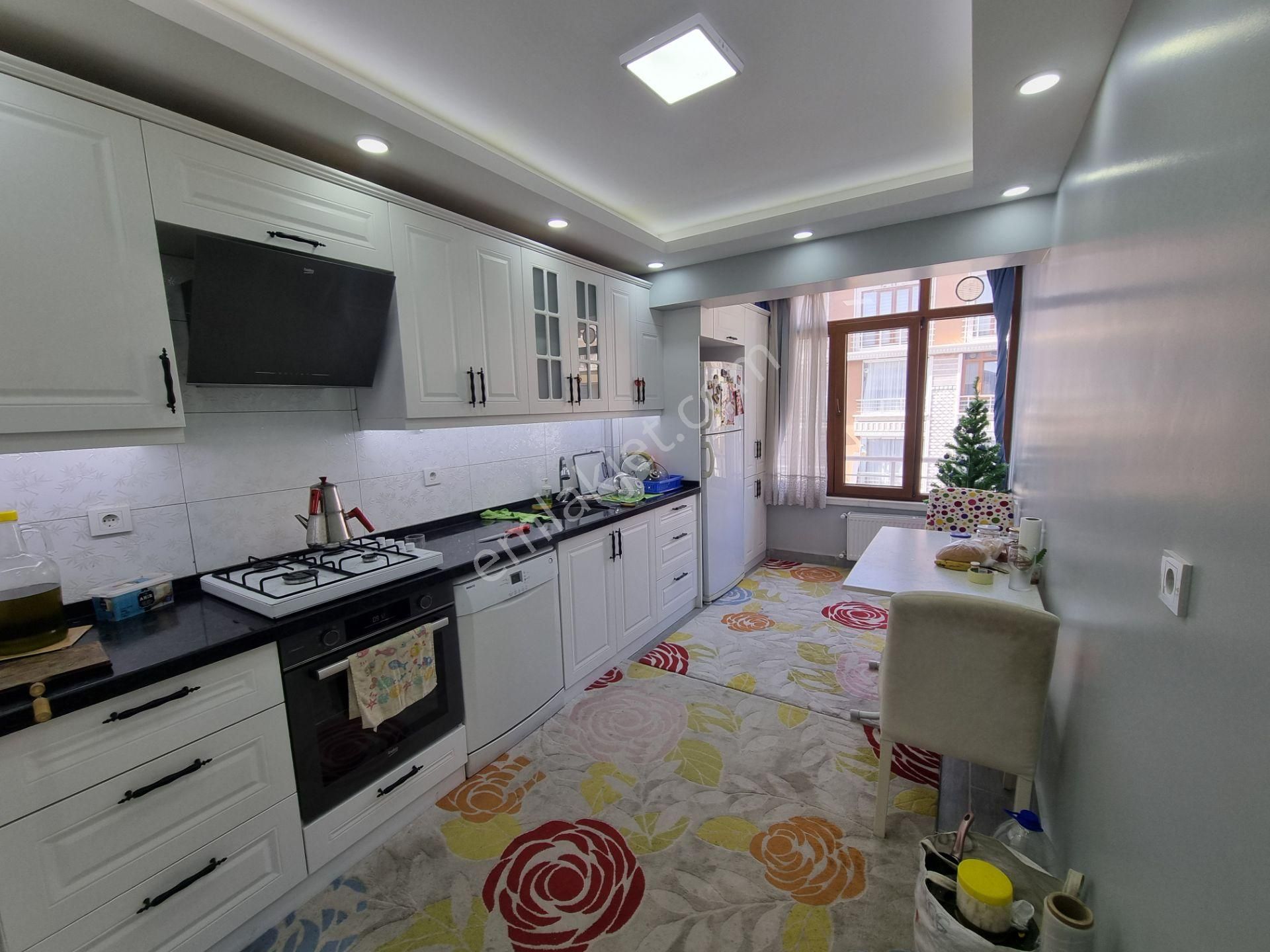 Kardeşler'de 5+1 Dubleks Çift Banyolu Asansörlü Isı Yalıtımlı Teraslı - Görsel 17