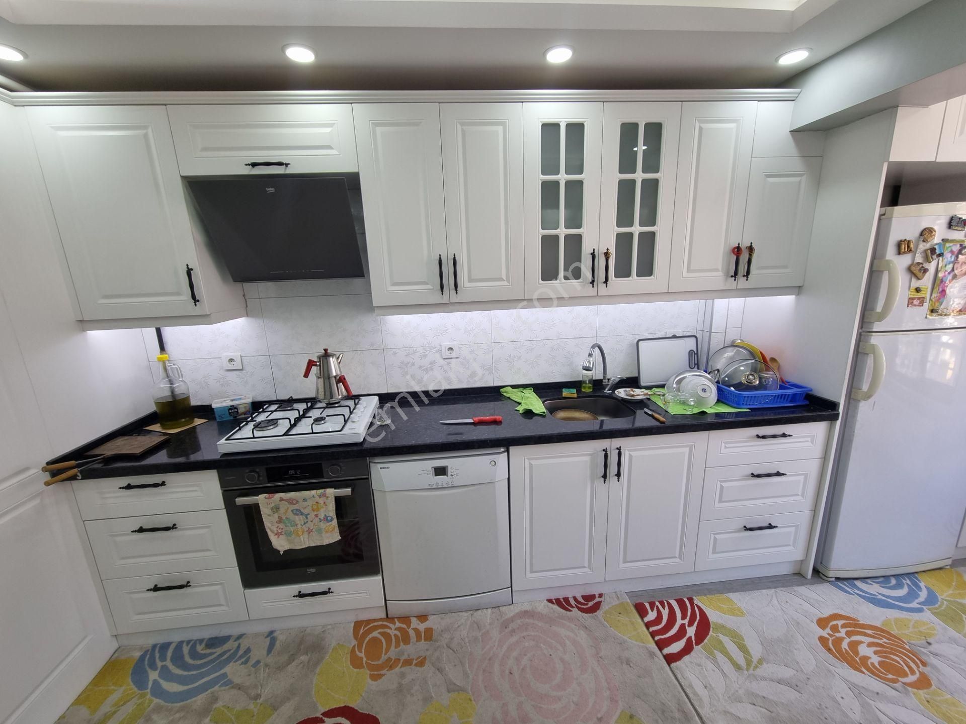 Kardeşler'de 5+1 Dubleks Çift Banyolu Asansörlü Isı Yalıtımlı Teraslı - Görsel 19