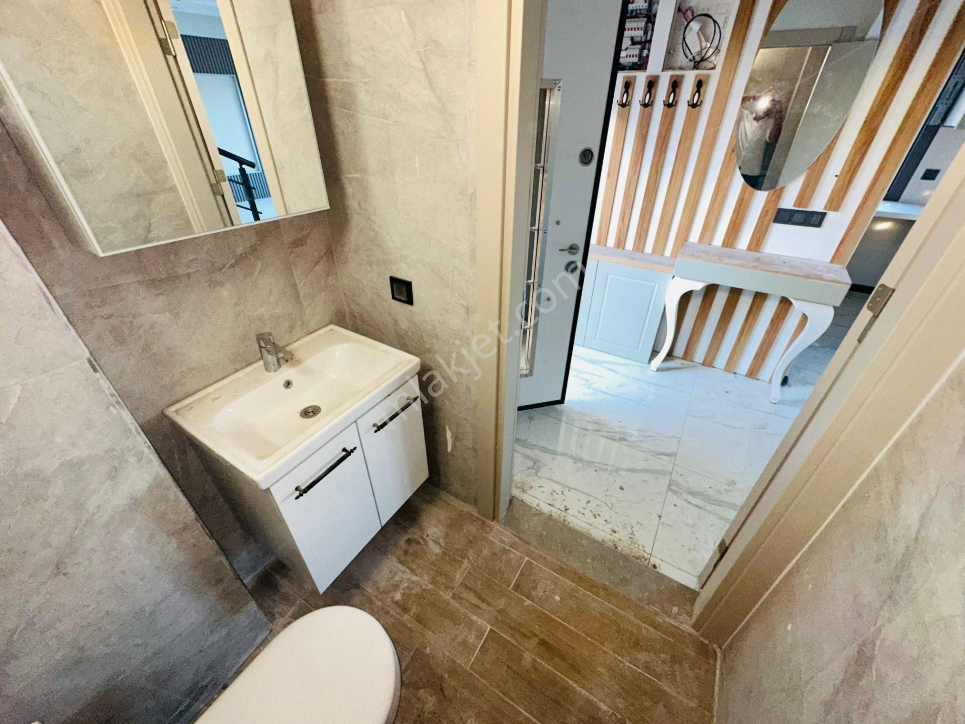 Edremit Kadıköy De 3+1müstakil Havuzlu Satılık Villa - Görsel 21