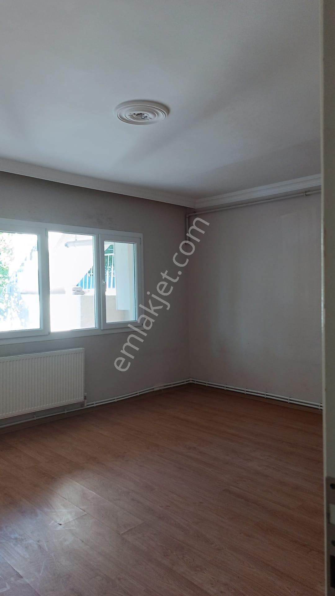 Bornova Atatürk Mah. 3+1 Kiralık İçi Yapılı Daire