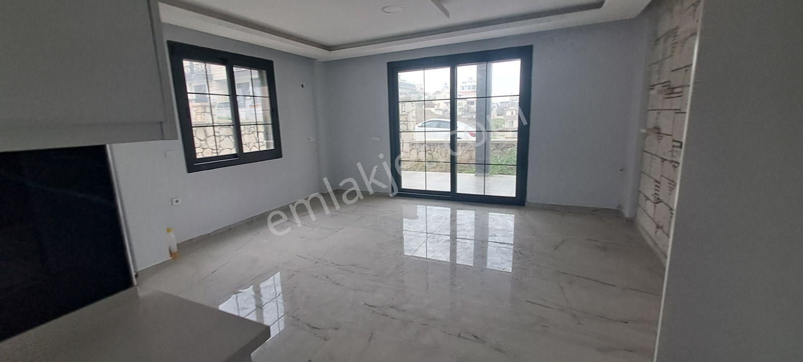 Akarcada Denize Yürüme Mesafesinde 2adet 3+1 Villa Biri Müst - Görsel 11