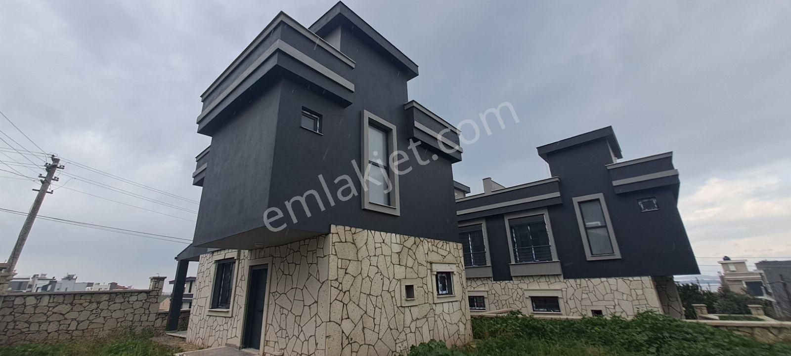 Akarcada Denize Yürüme Mesafesinde 2adet 3+1 Villa Biri Müst - Görsel 14