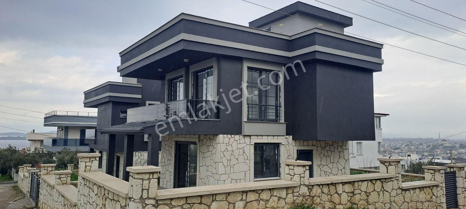 Akarcada Denize Yürüme Mesafesinde 2adet 3+1 Villa Biri Müst - Görsel 15