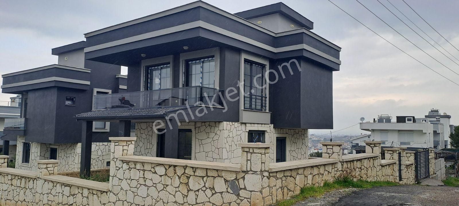 Akarcada Denize Yürüme Mesafesinde 2adet 3+1 Villa Biri Müst - Görsel 24