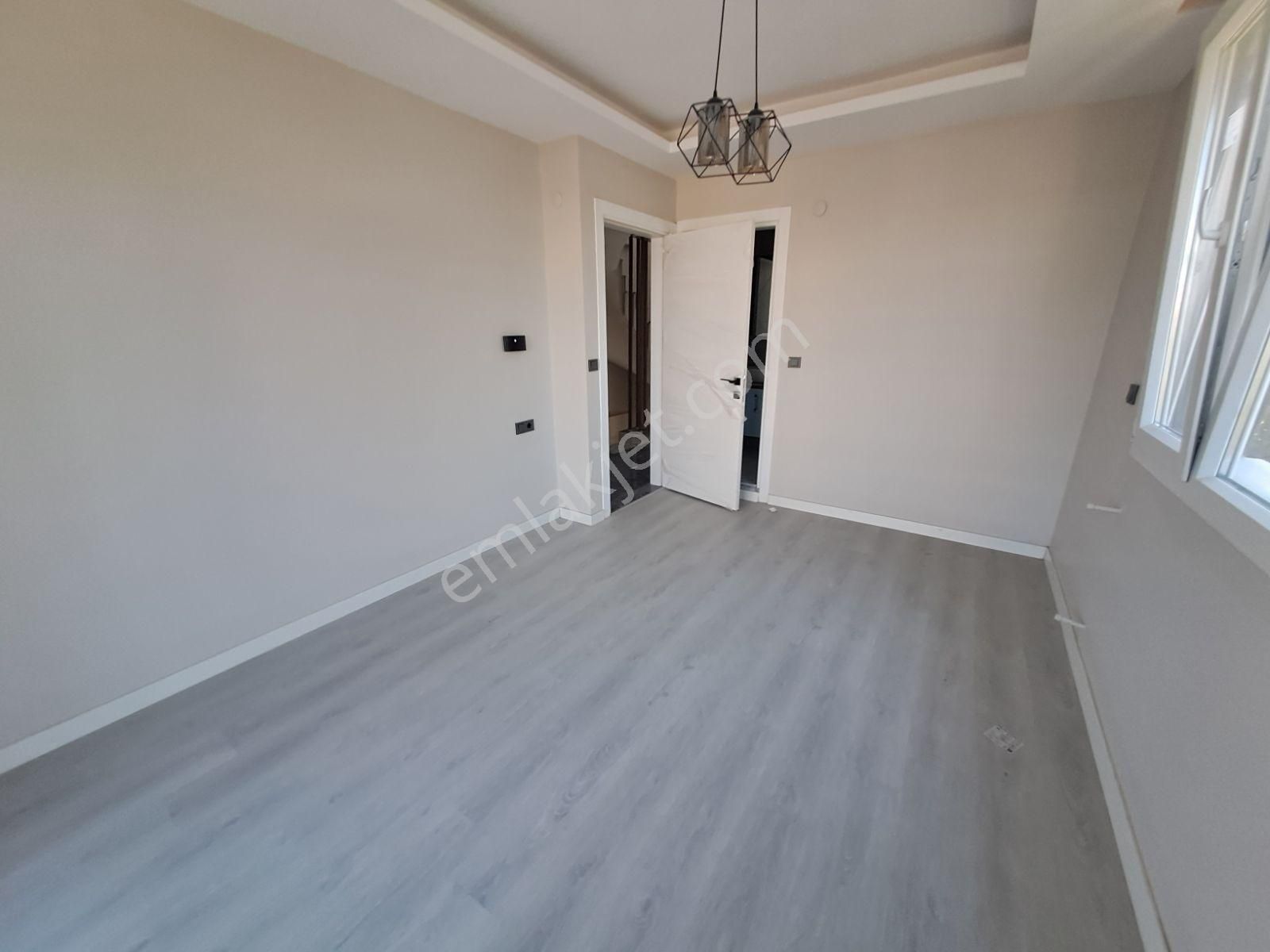 Ürkmez Doğanbey Mahlesinde Ultra Lüks Villa - Görsel 17