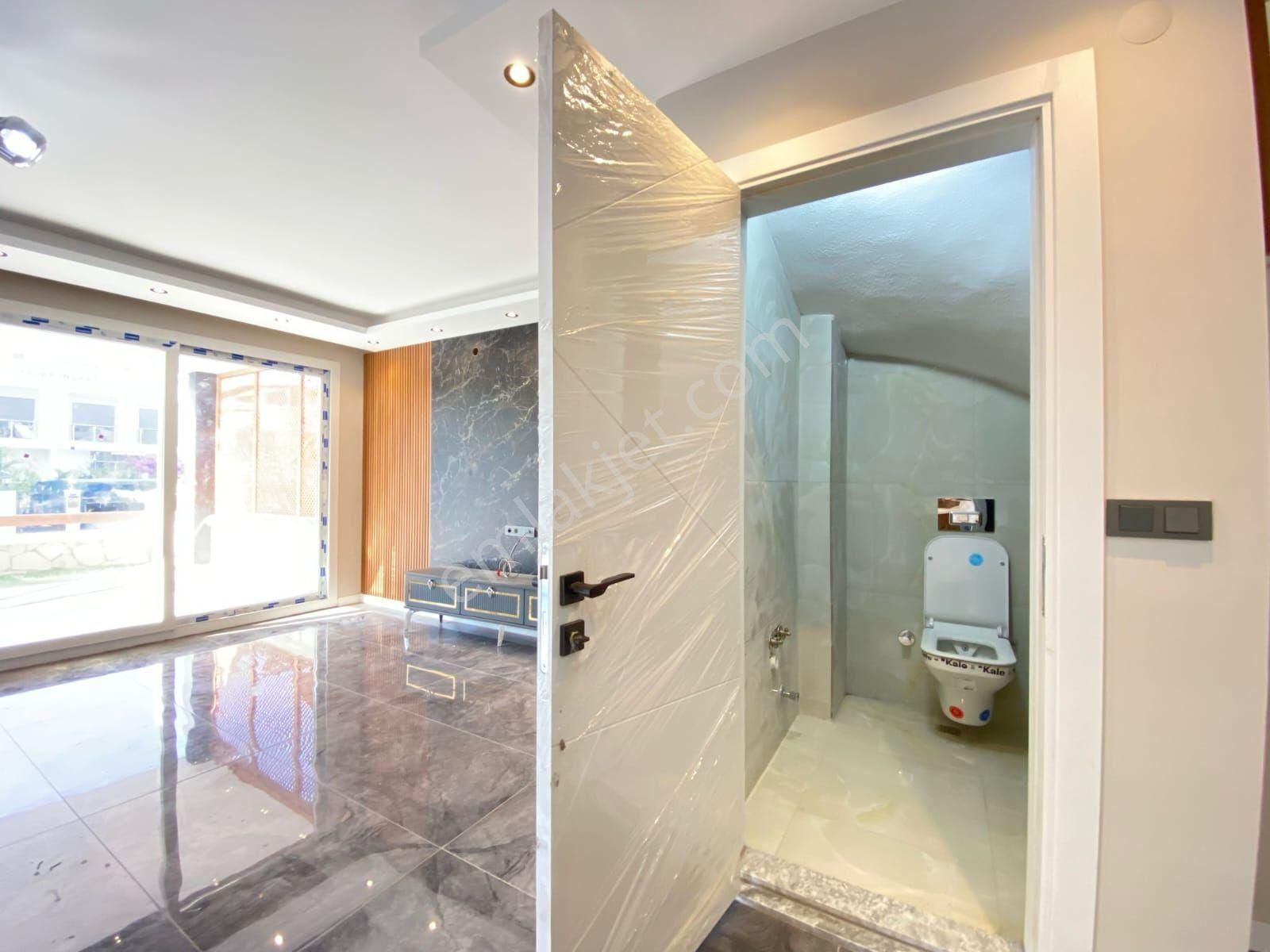 Ürkmez Doğanbey Mahlesinde Ultra Lüks Villa - Görsel 31