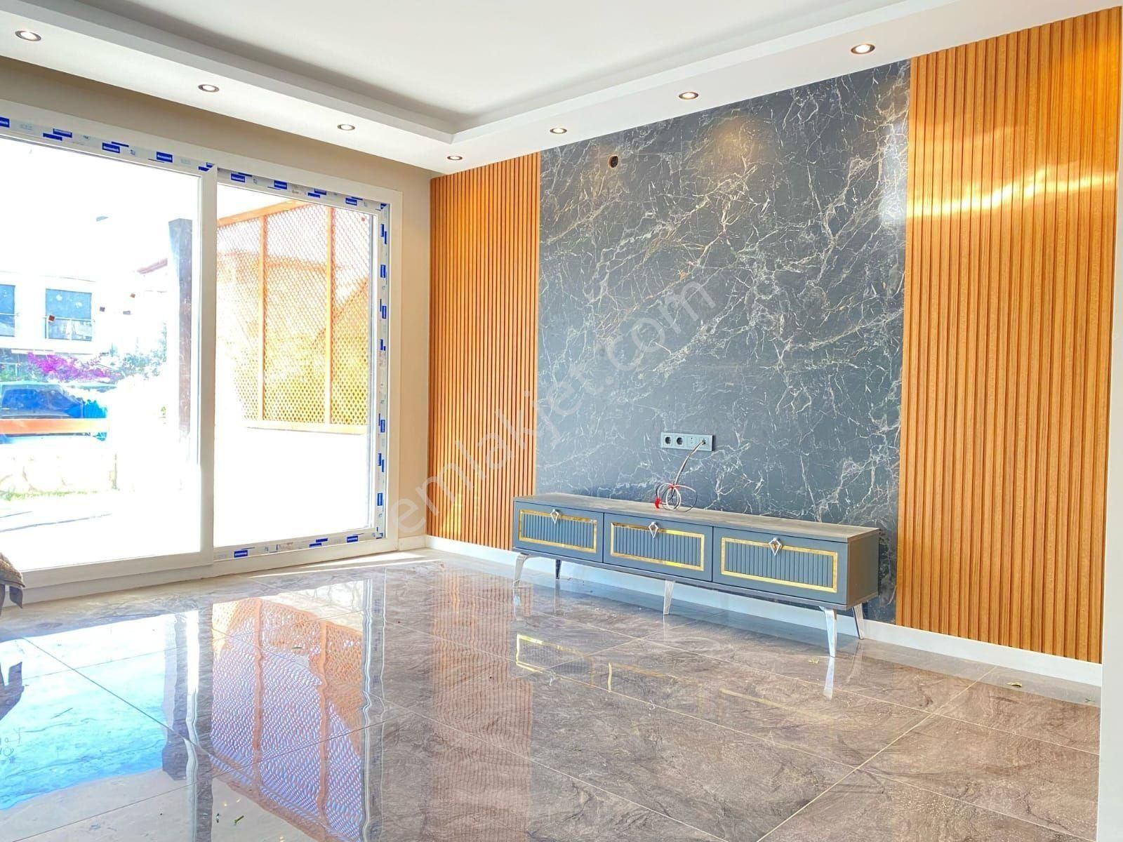 Ürkmez Doğanbey Mahlesinde Ultra Lüks Villa - Görsel 19