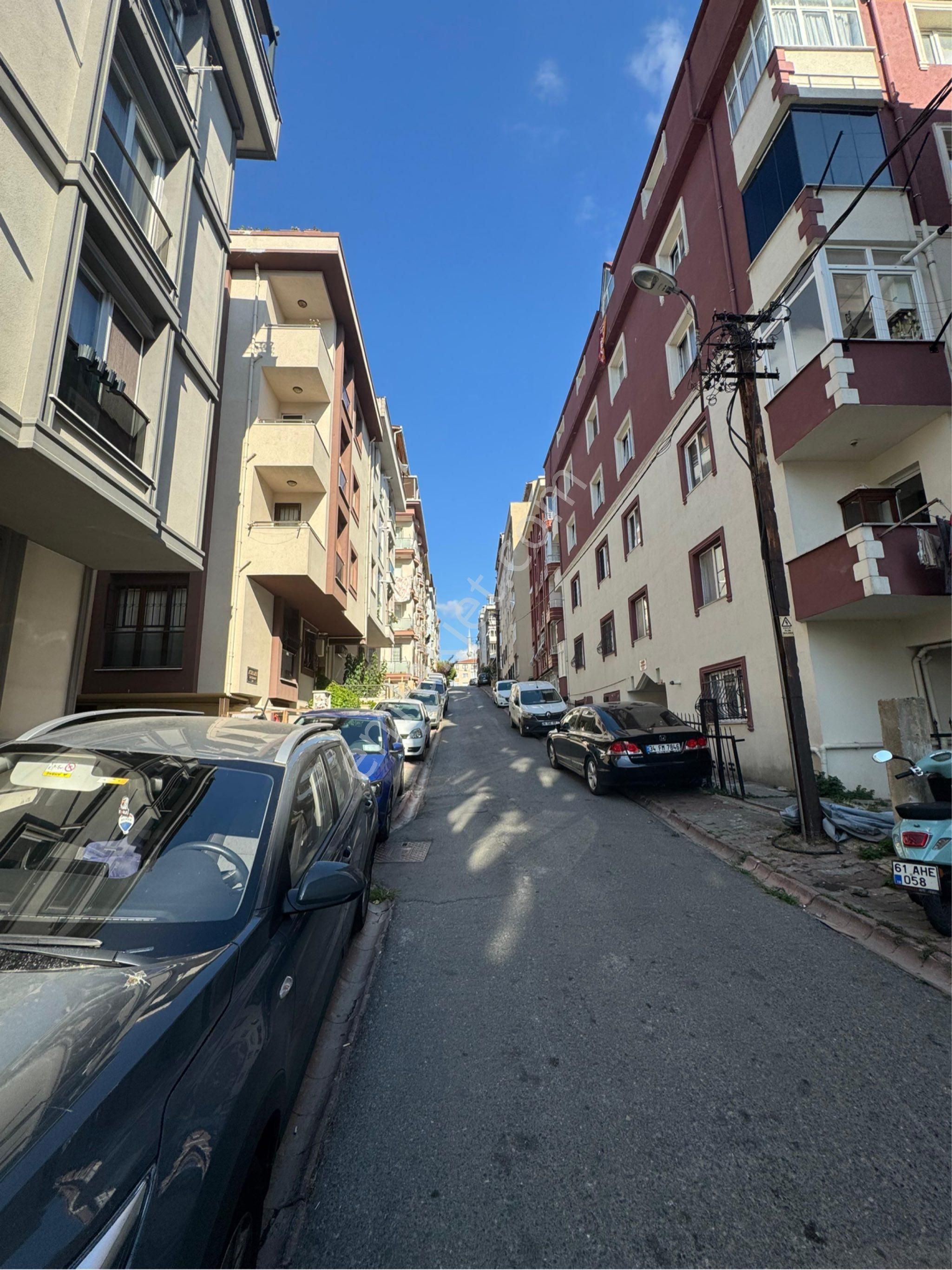 Metro Kolej Medıcana Çamlıca Hastanesı Yakını 3+1 Dubleks - Görsel 14