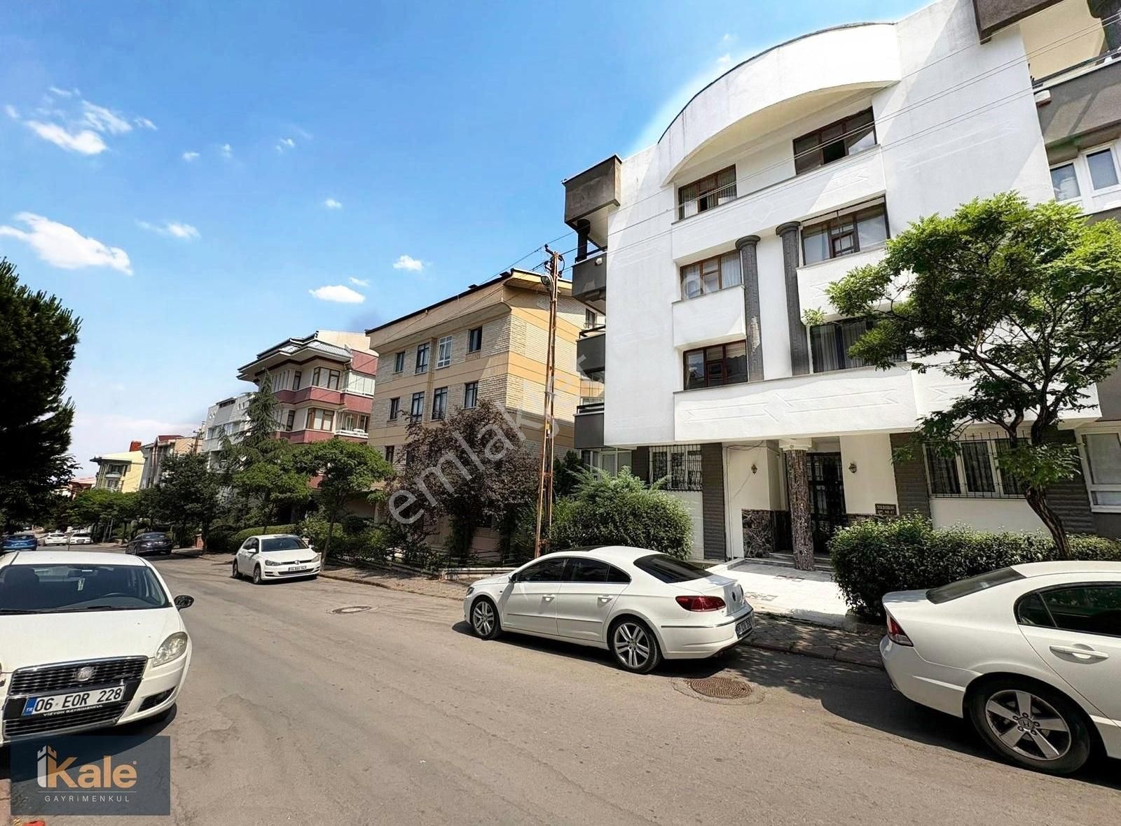 ▄kale▄turan Güneş Bulvar Yakını Asansörlü 3+1 Ara Kat 130m²daire