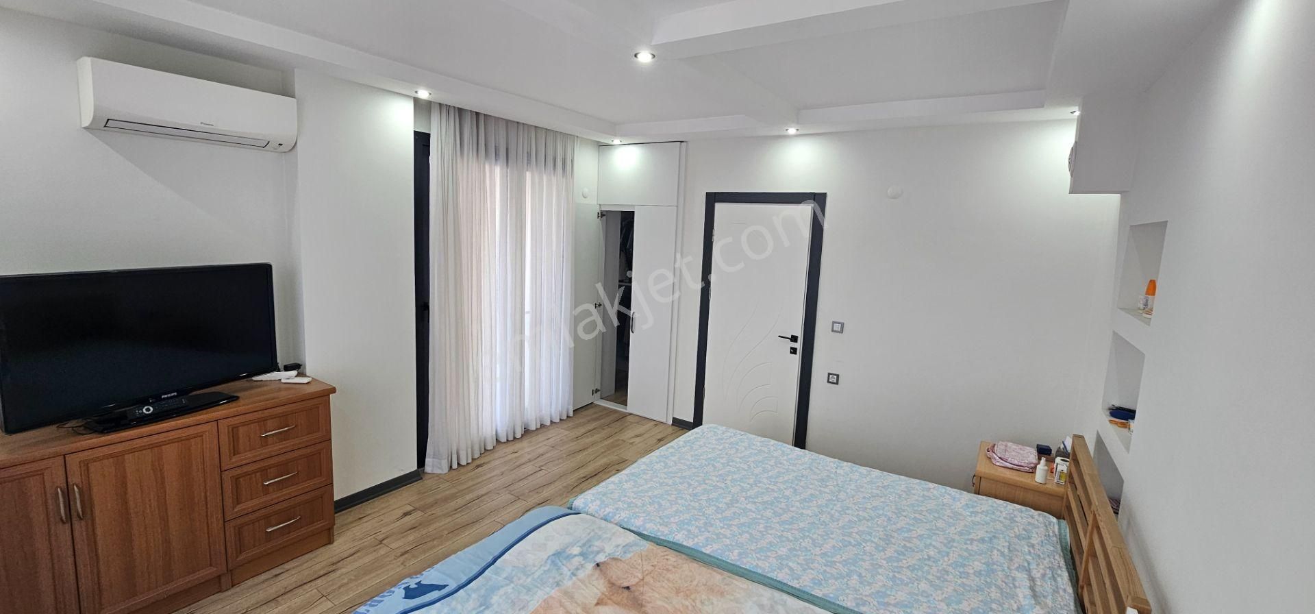 Didim Akbük Merkezde 4+1 Müstakil Lüks Villa - Görsel 18