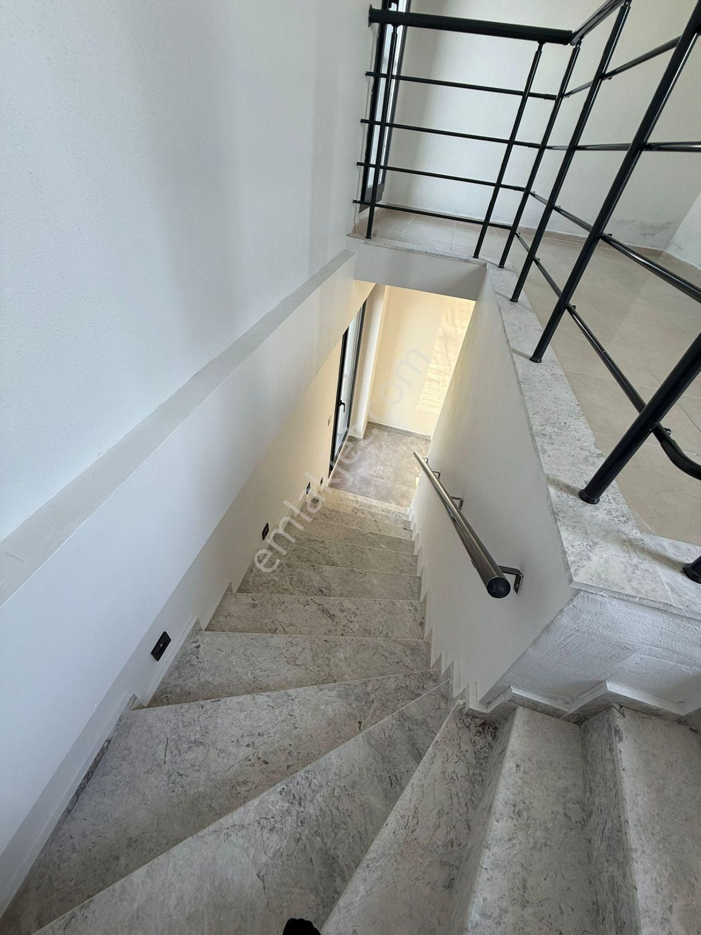 🏡paşaköy Mahallesi 🏡 ✅348 M2 Arsa İçinde 3+1 200 M2 2 Katlı Villa ❇️kombi Petekli - Görsel 30