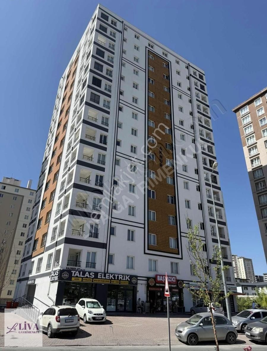 Liva'dan Sayer Caddesinde 3+1 Sıfır Ayarında Daire