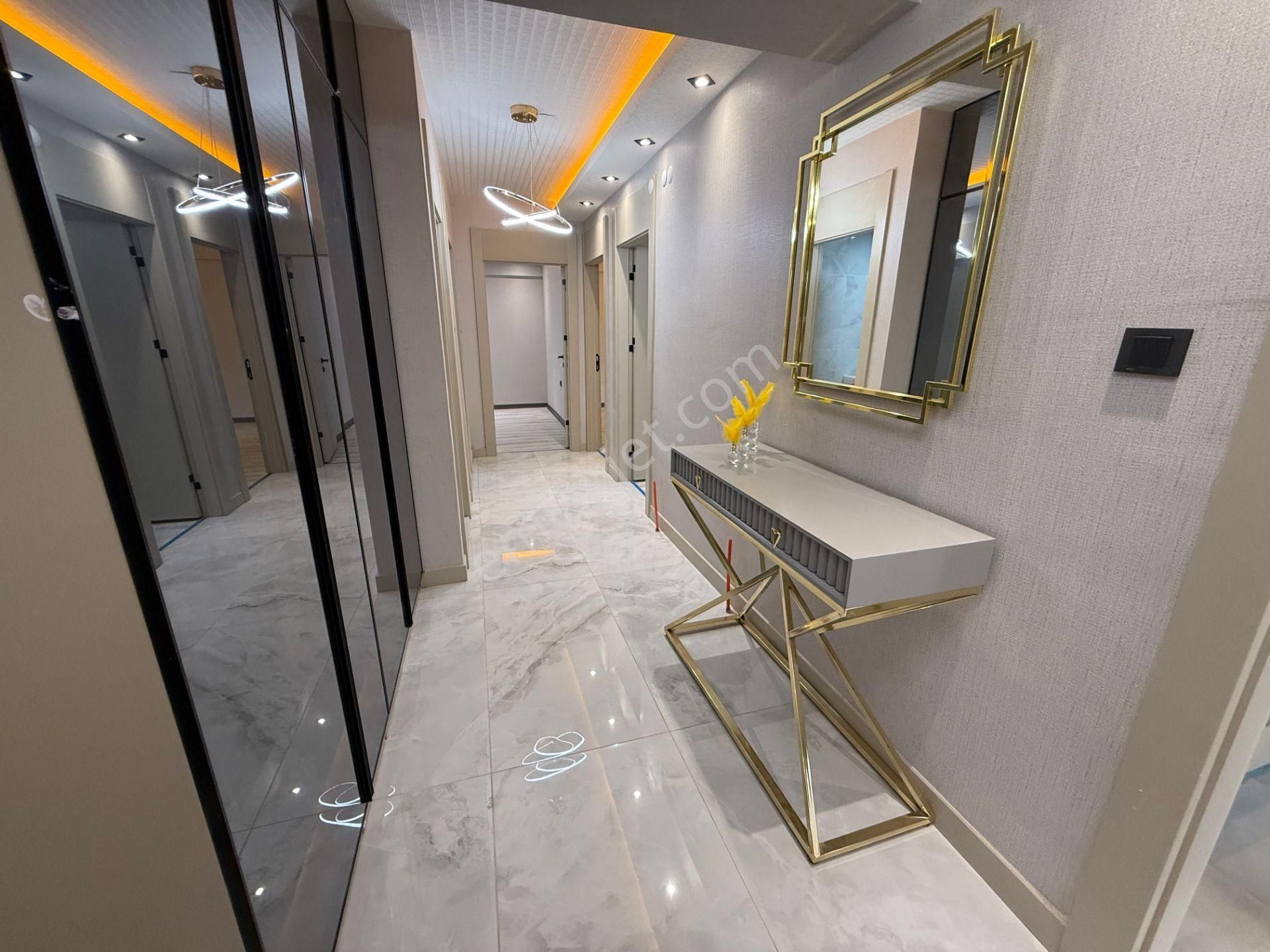 Ana Cade'ye Yakın Oturuma Hazır Sıfır Ulra Lüx Daire - Görsel 9